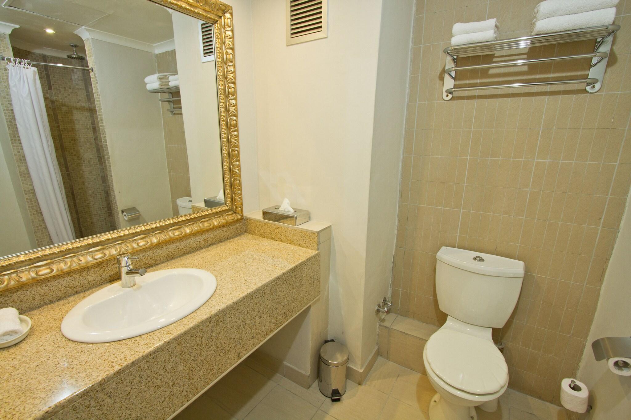 Double Garden View King Bed