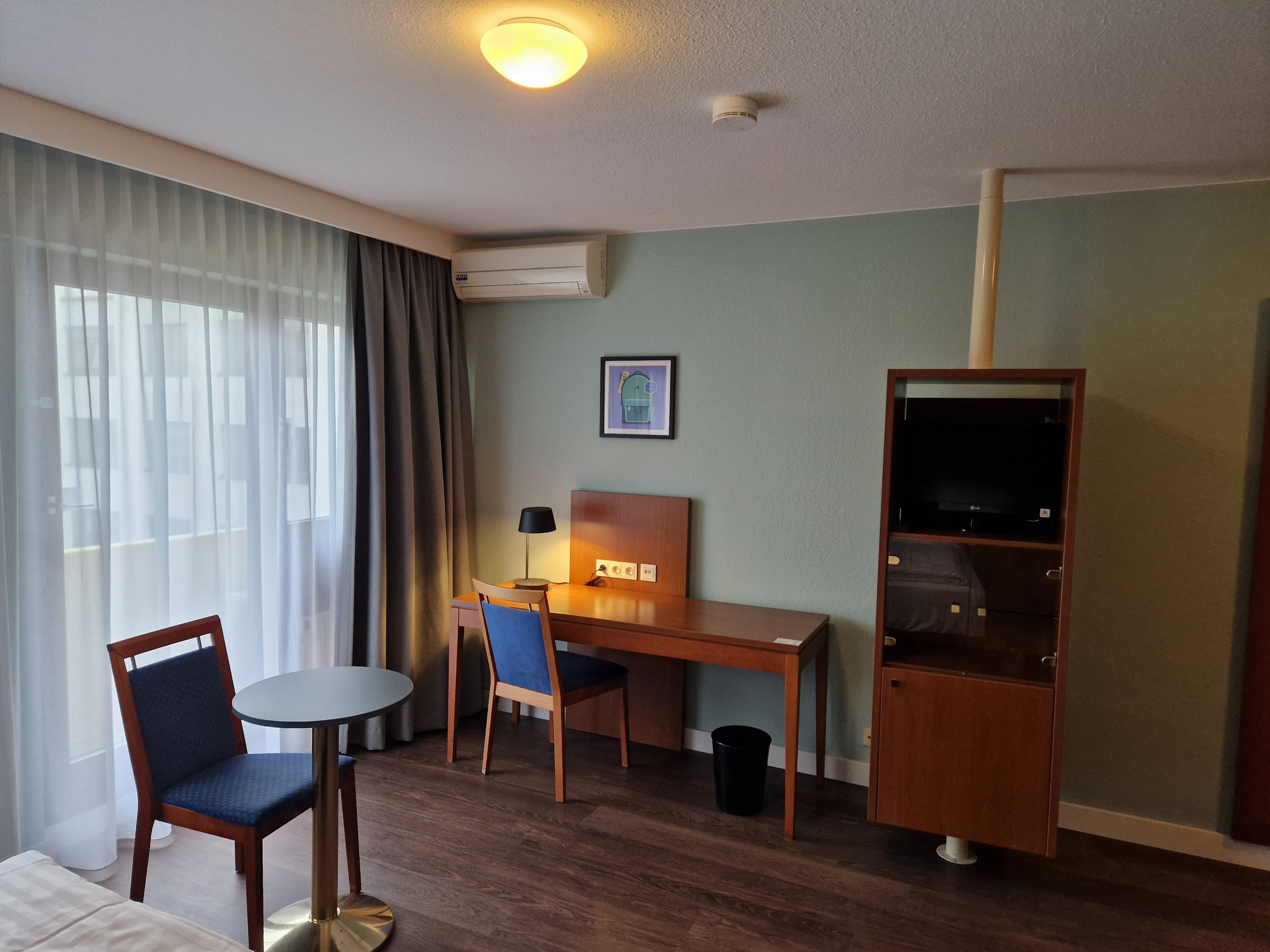 Double or Twin Standard