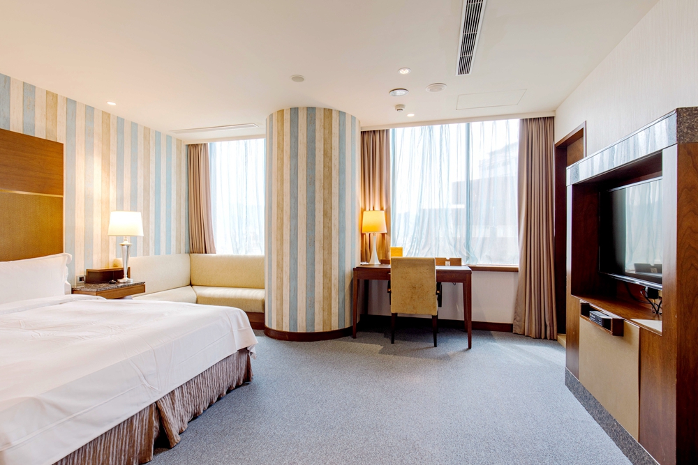 Double Deluxe with Views