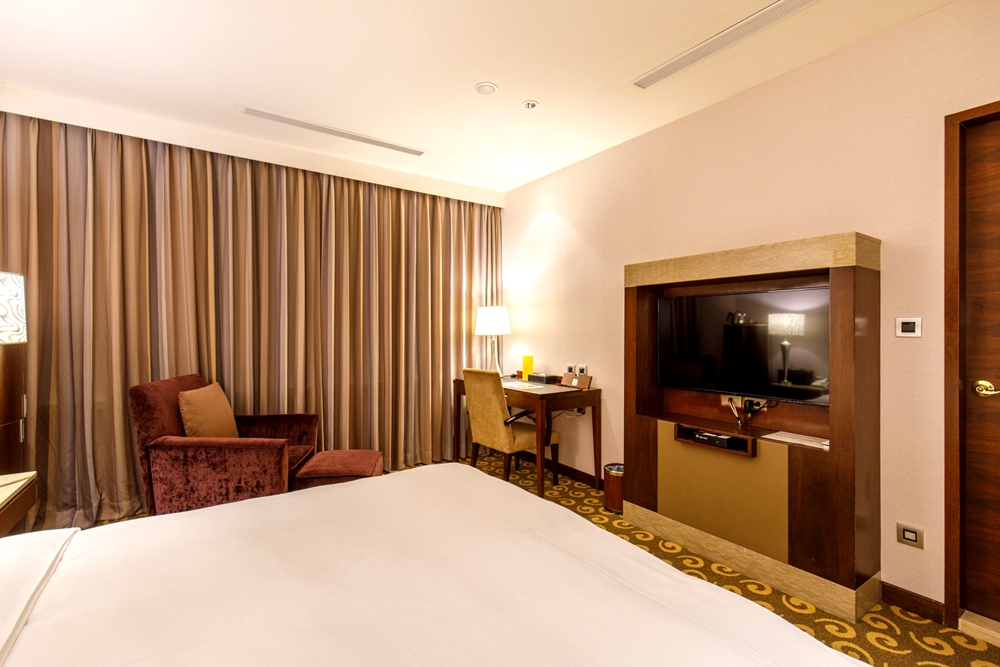 Double Superior with Views