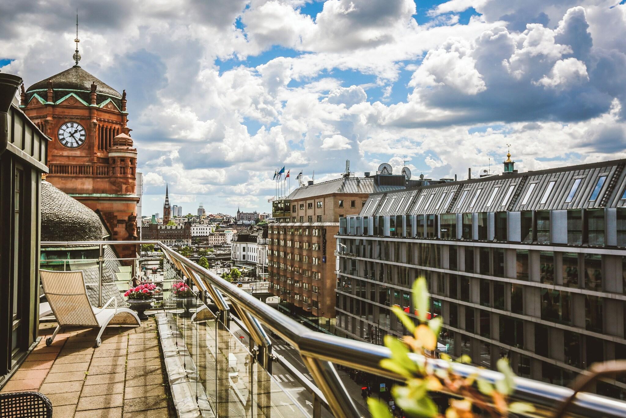 Suite Queen Size Bed