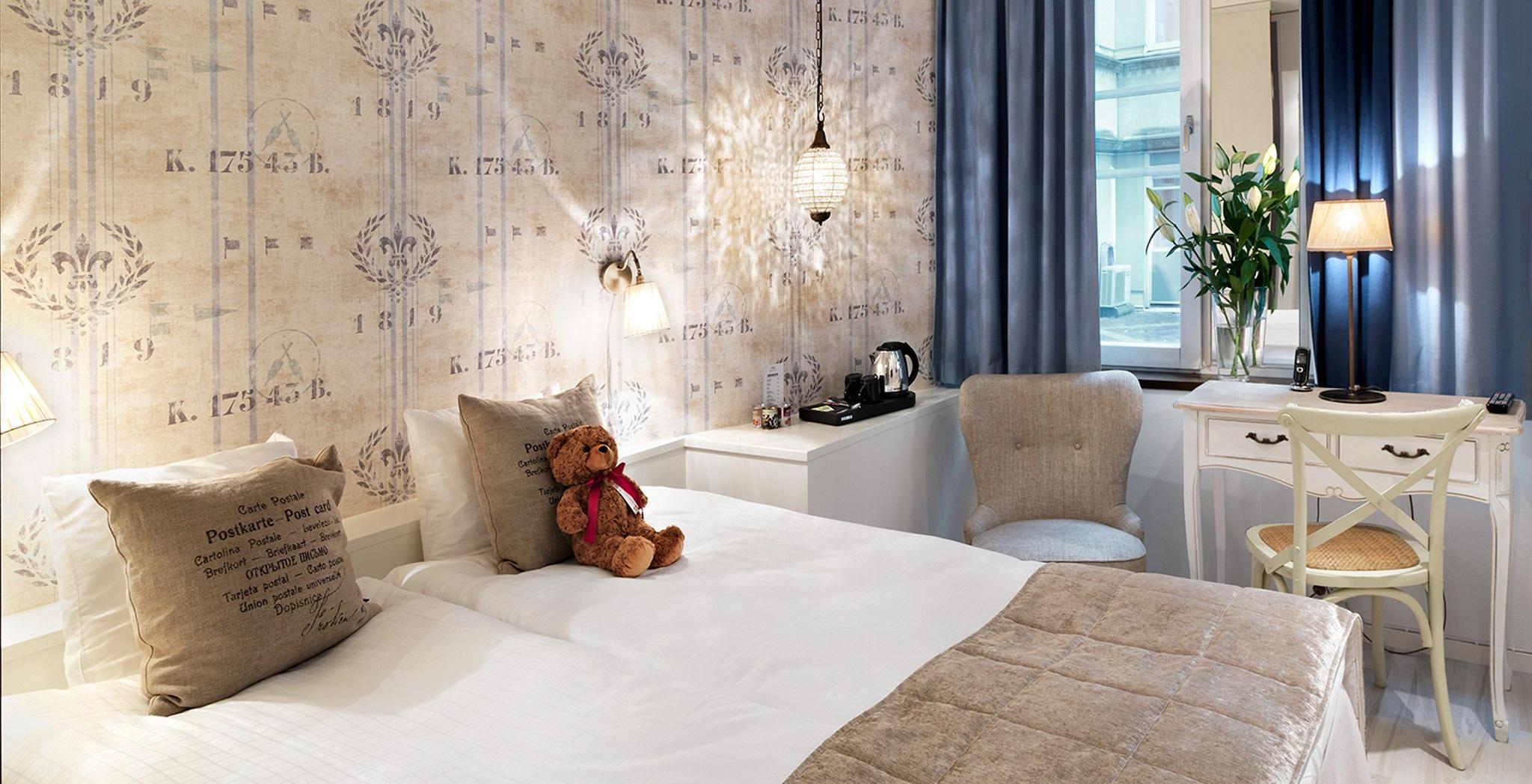 Double or Twin Standard