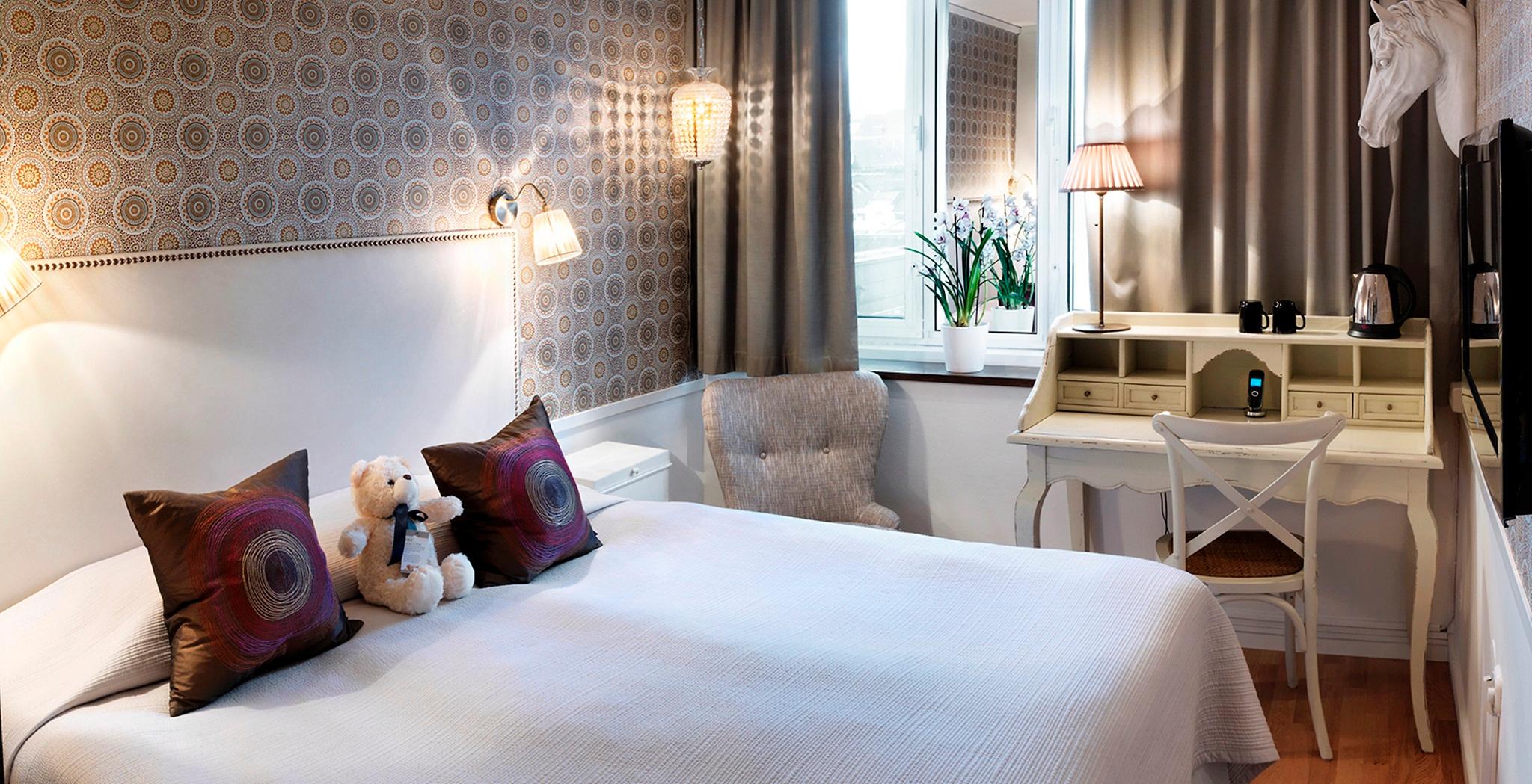 Double or Twin Standard