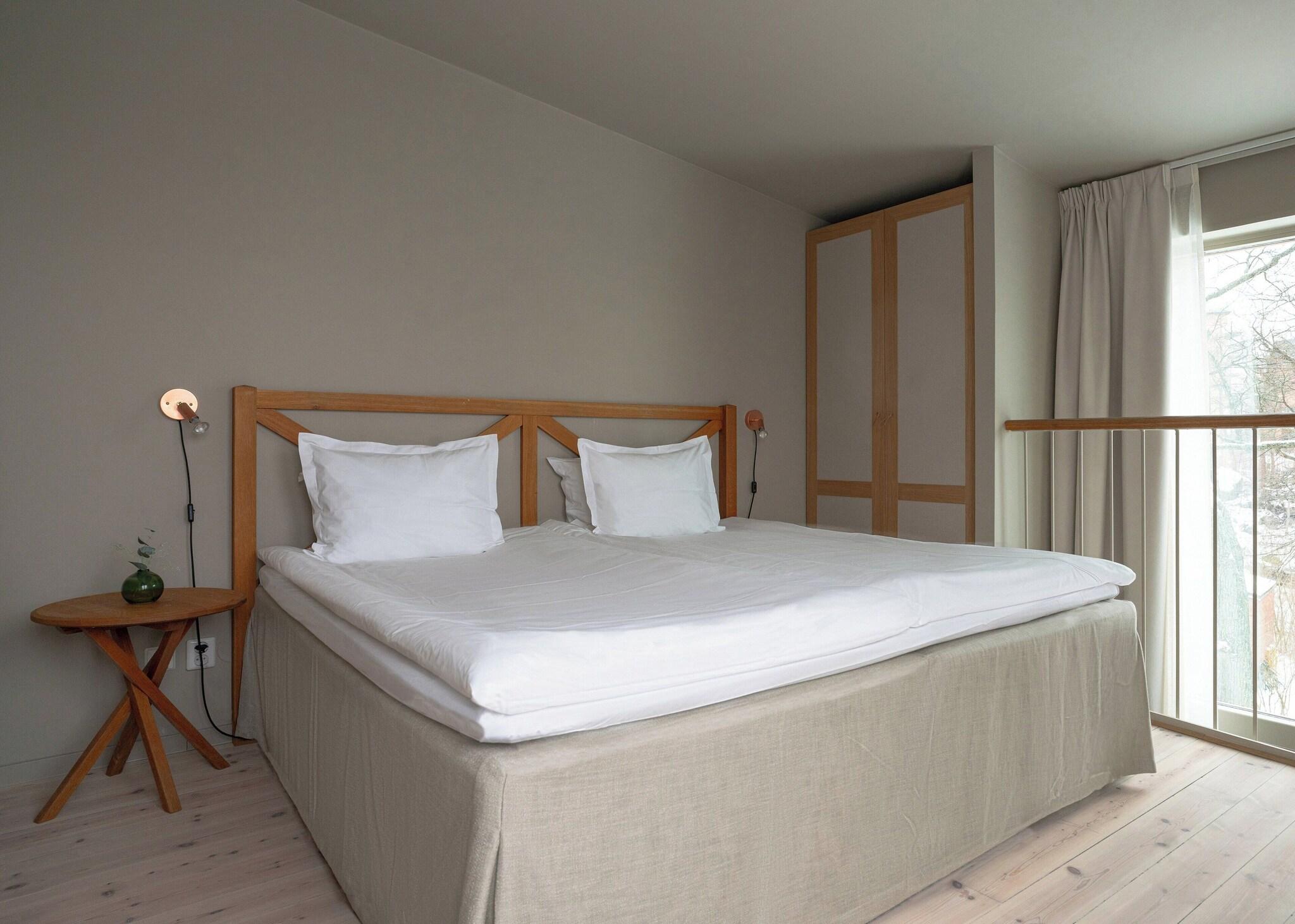 Junior Suite King Size Bed