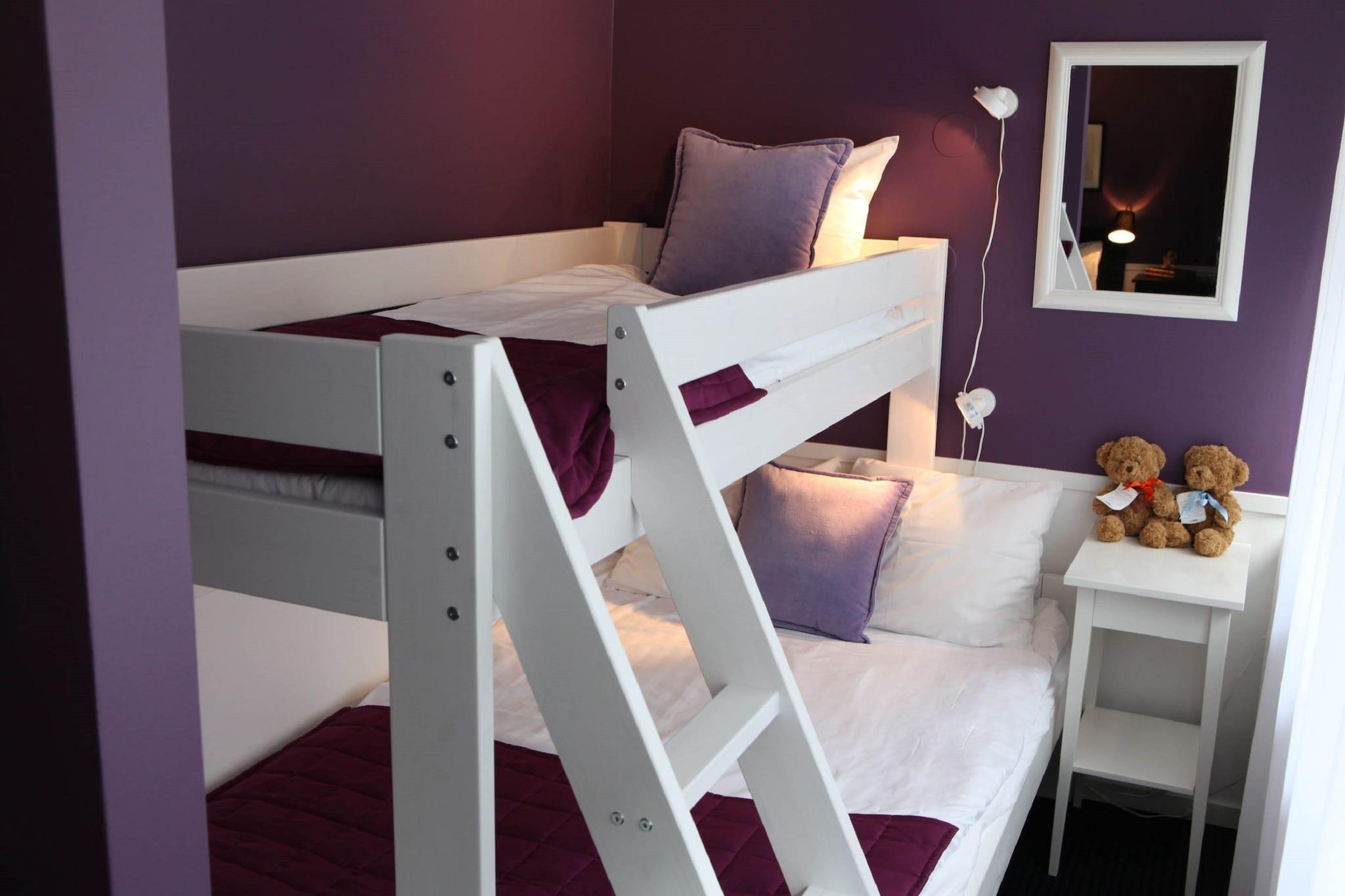 Family Room Queen Size Bed