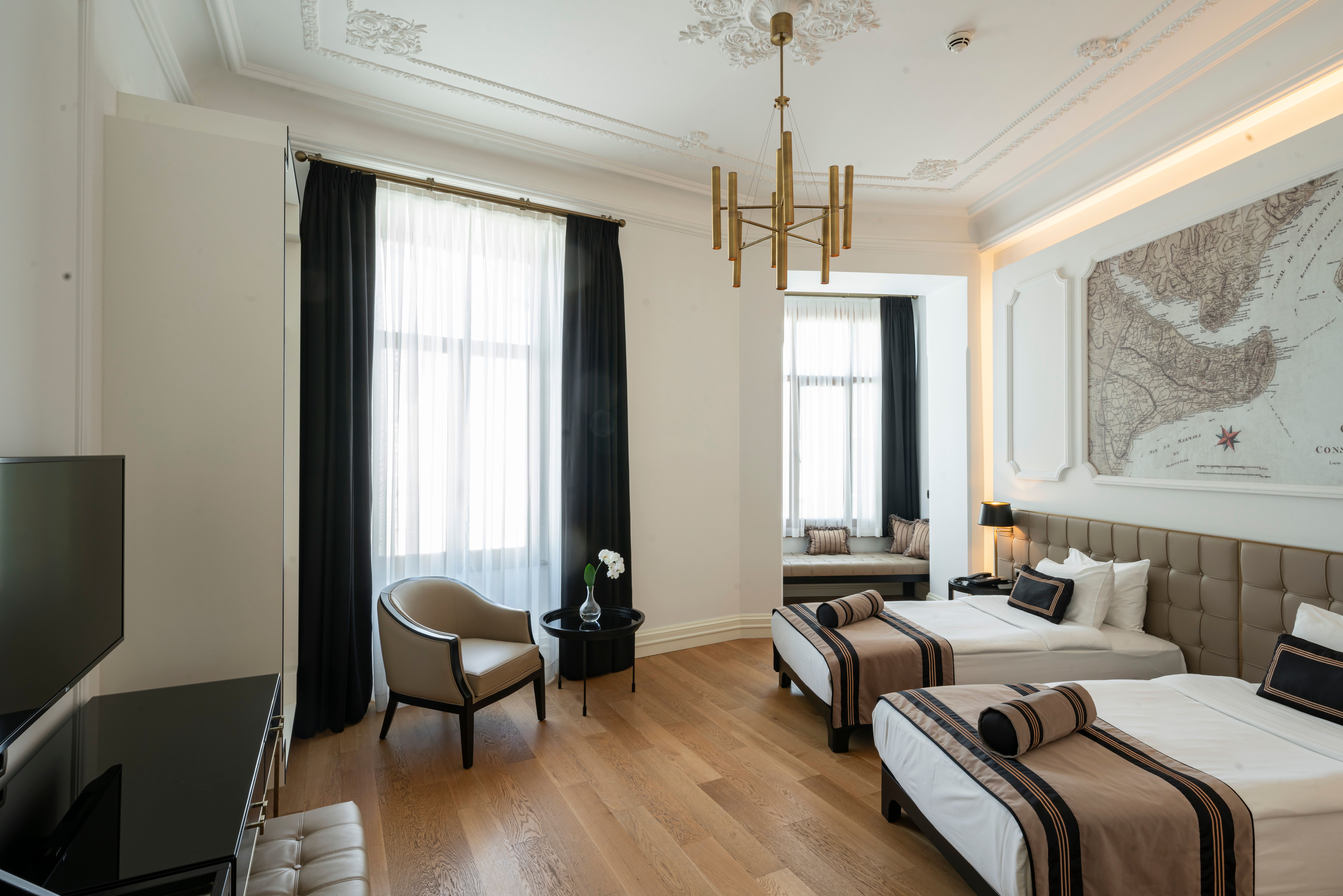 Twin Deluxe City View