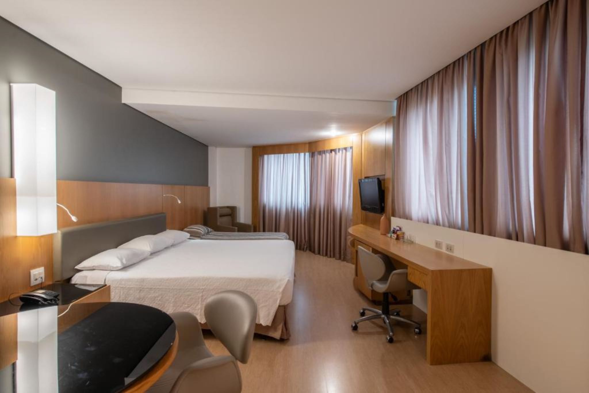 Junior Suite King Size Bed