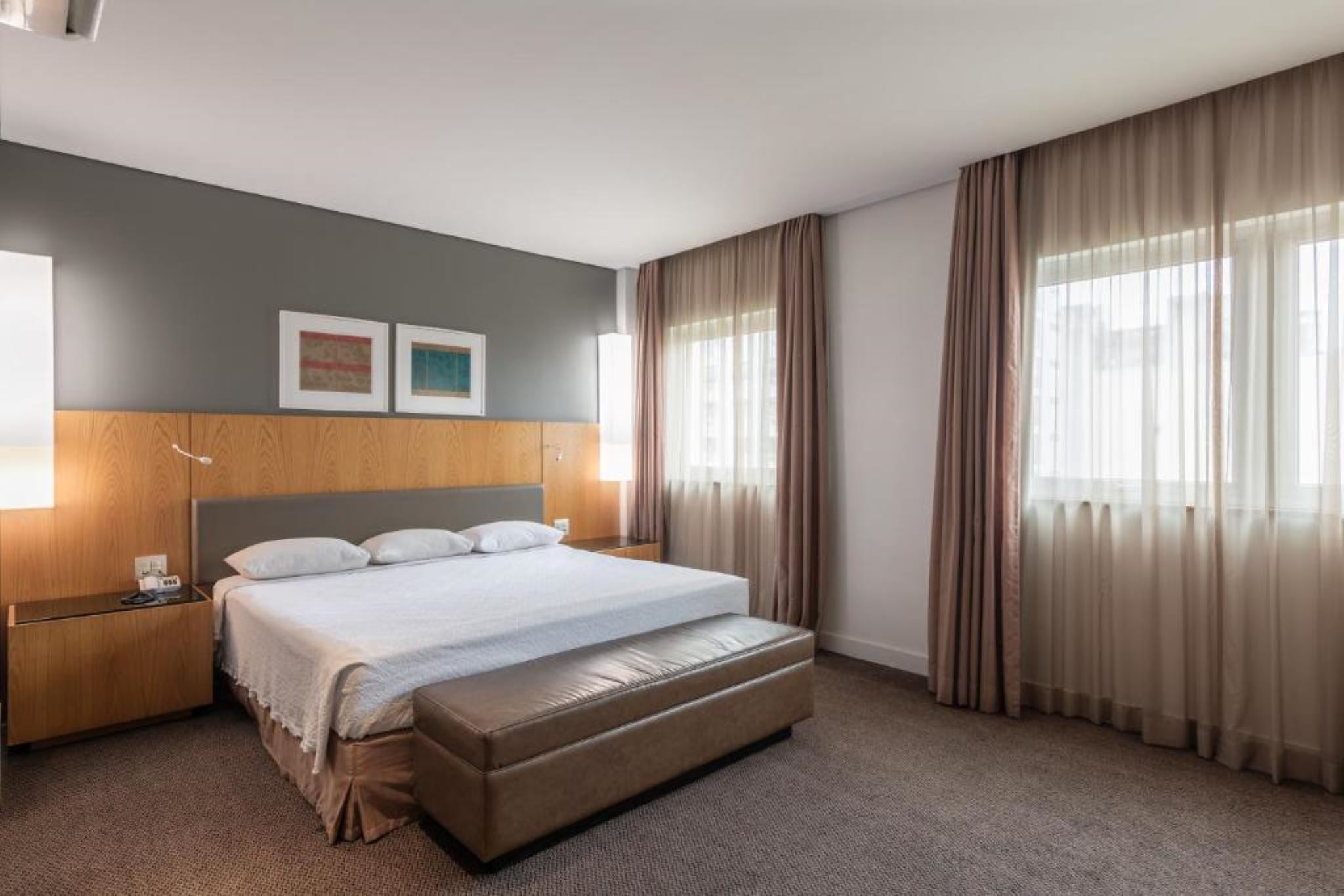 Double Deluxe King Bed