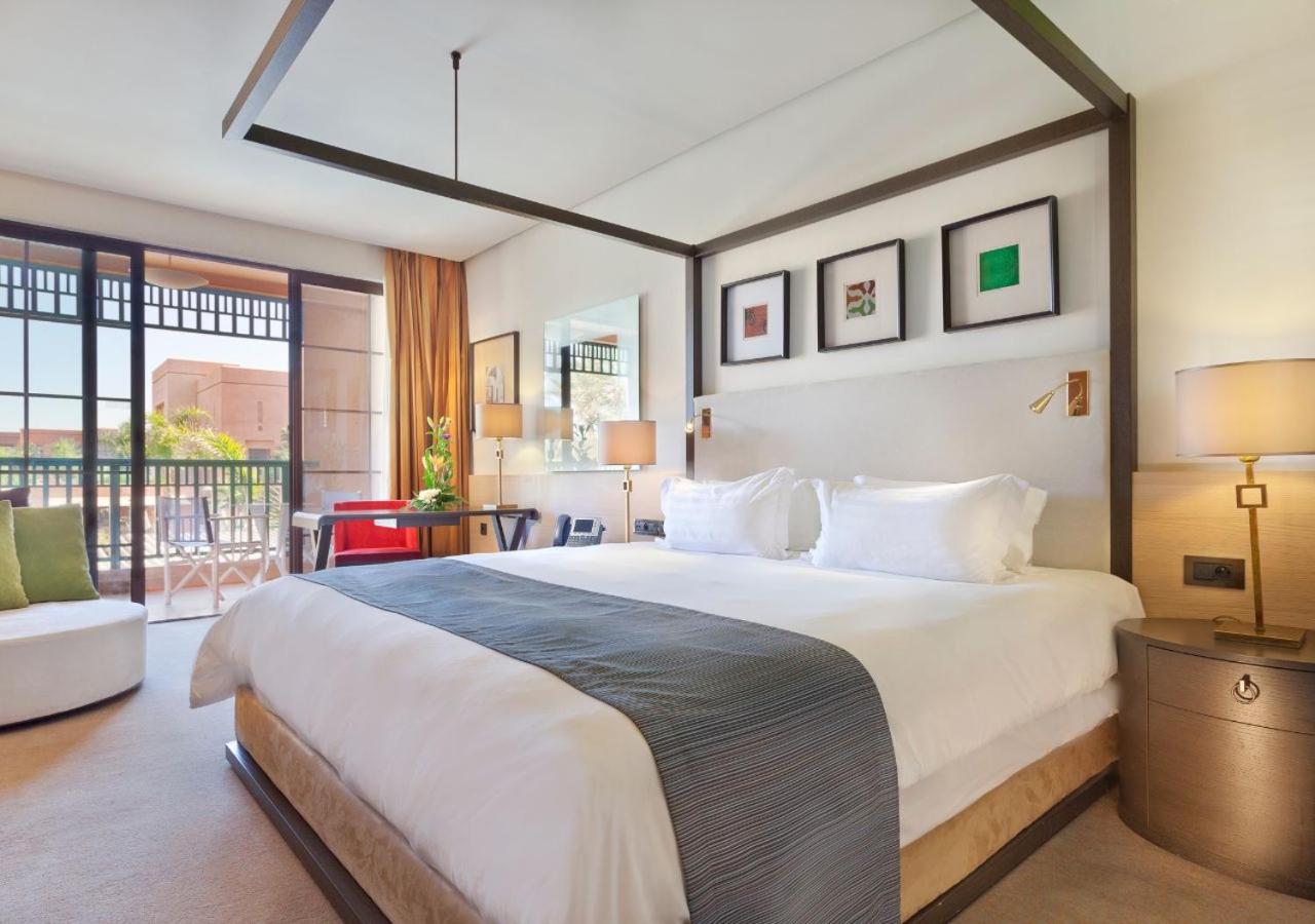 Double Pool View King Bed