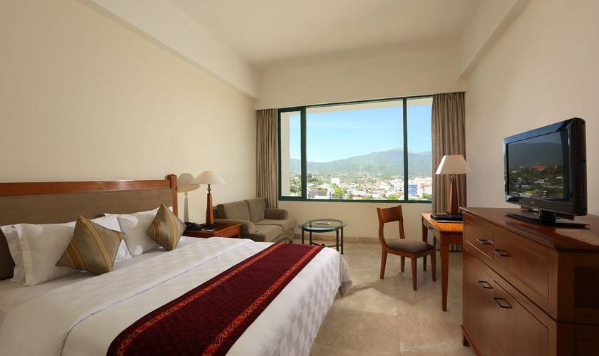 Double or Twin Deluxe