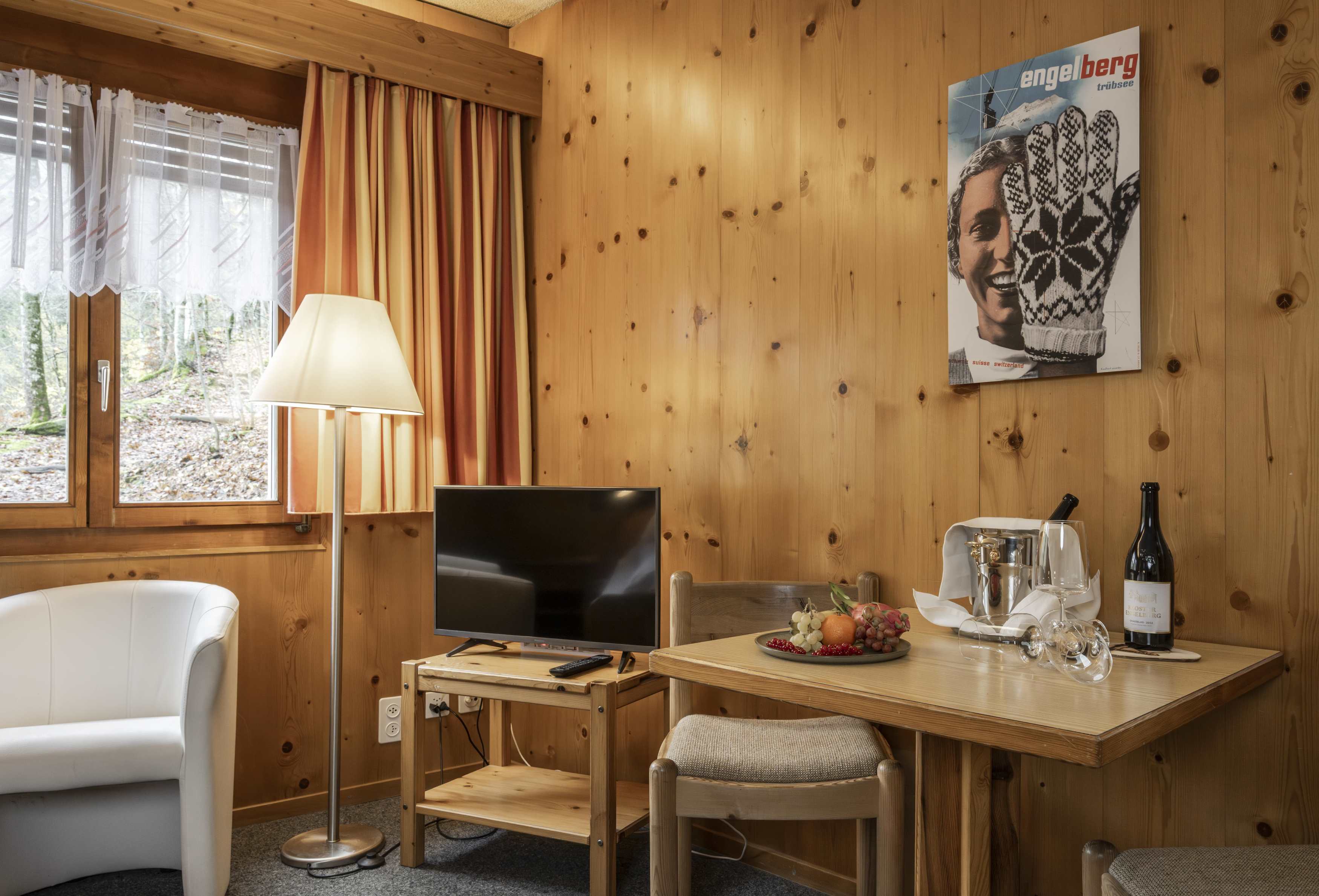 Double Classic Double Bed