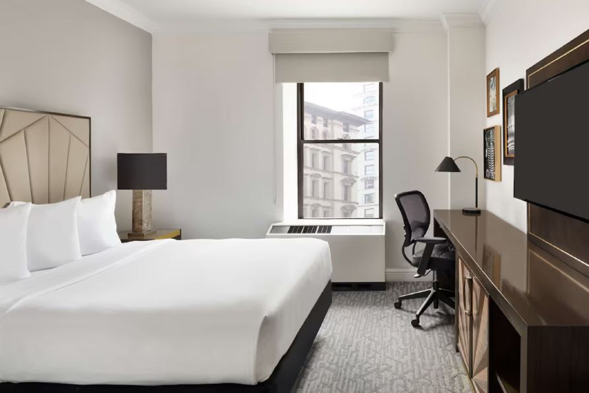 Room Deluxe Queen Bed