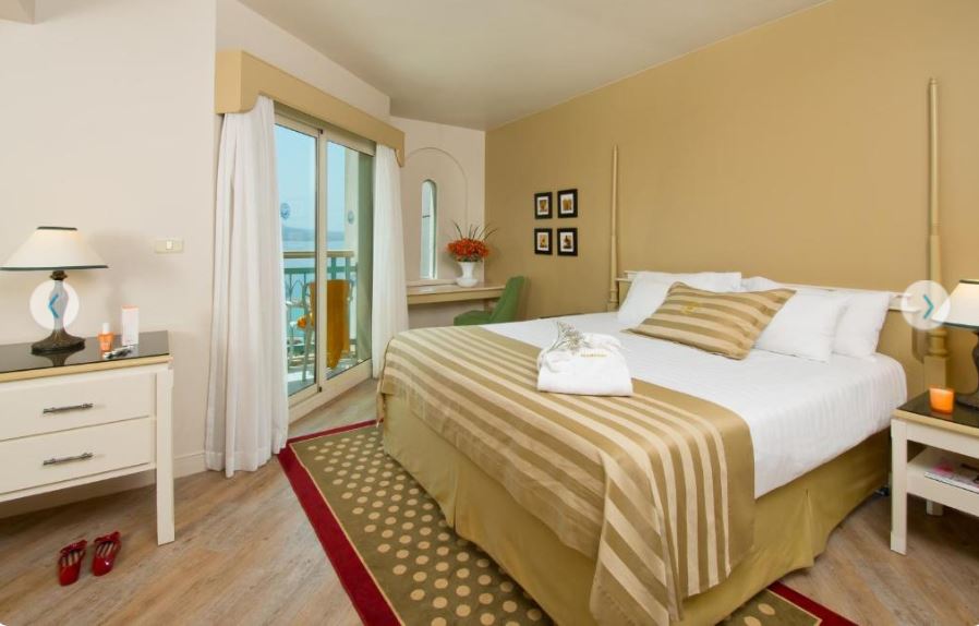 Double One Bedroom One Bathroom