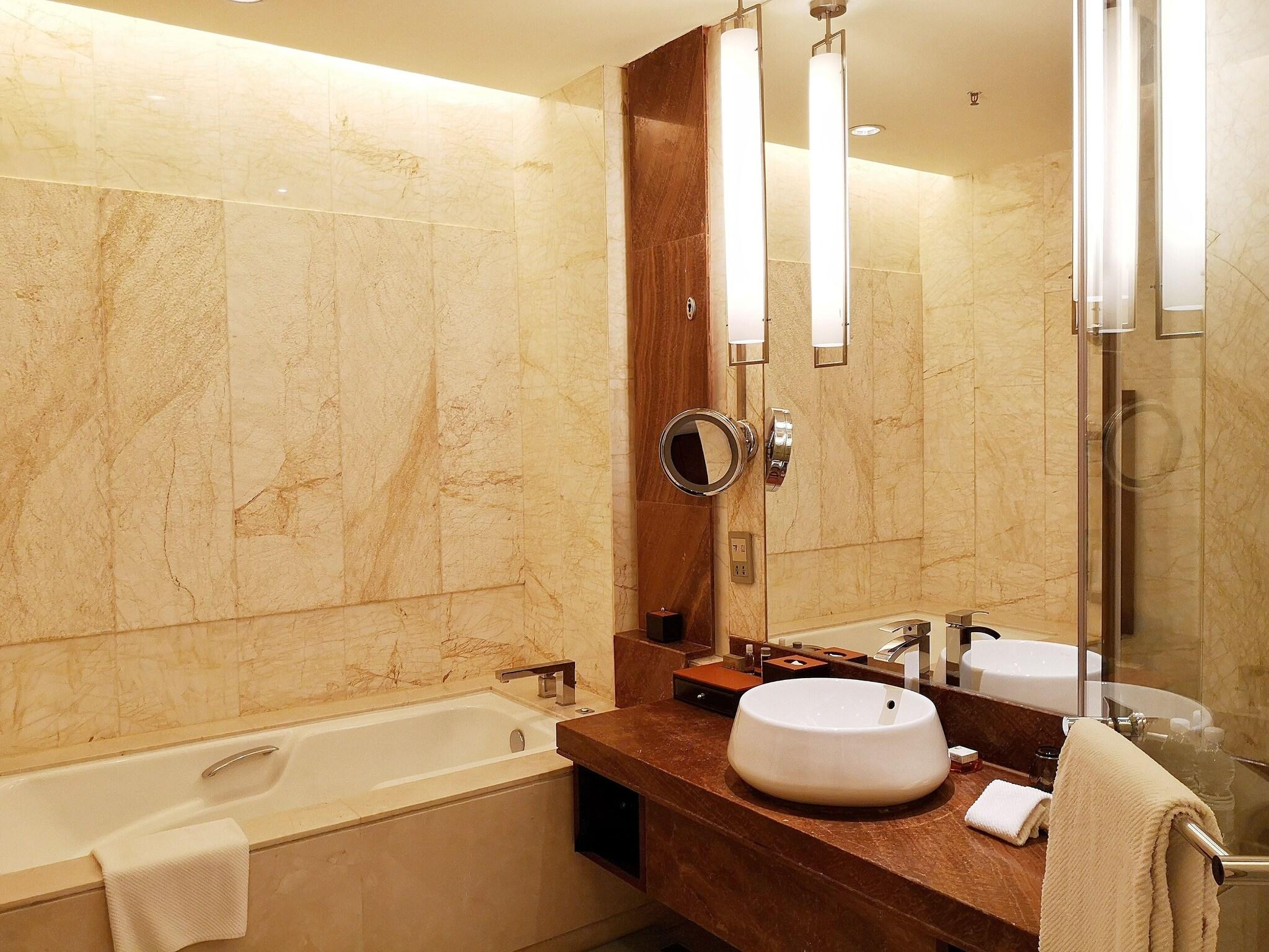 Double Deluxe City View