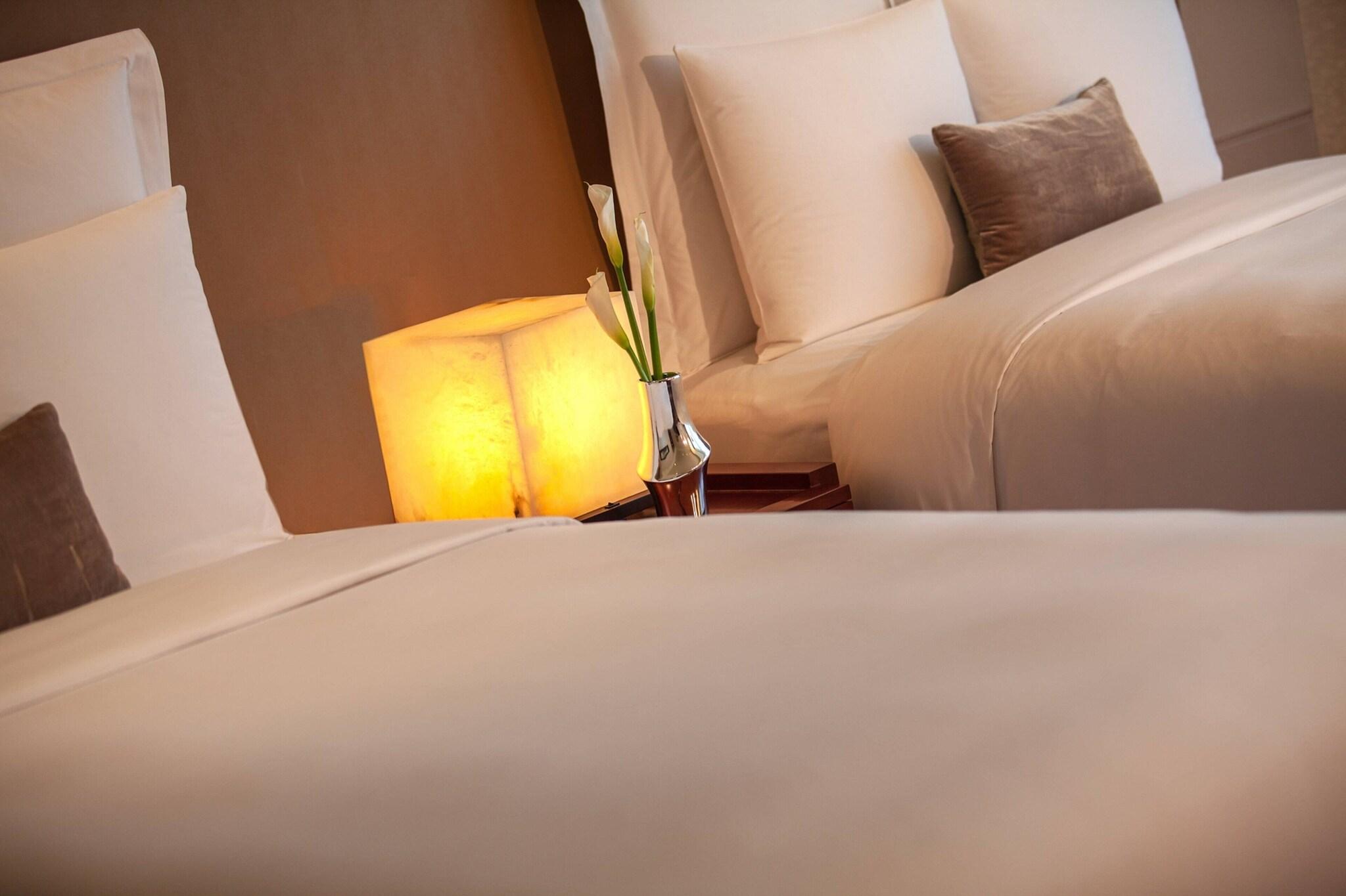 Twin Deluxe City View