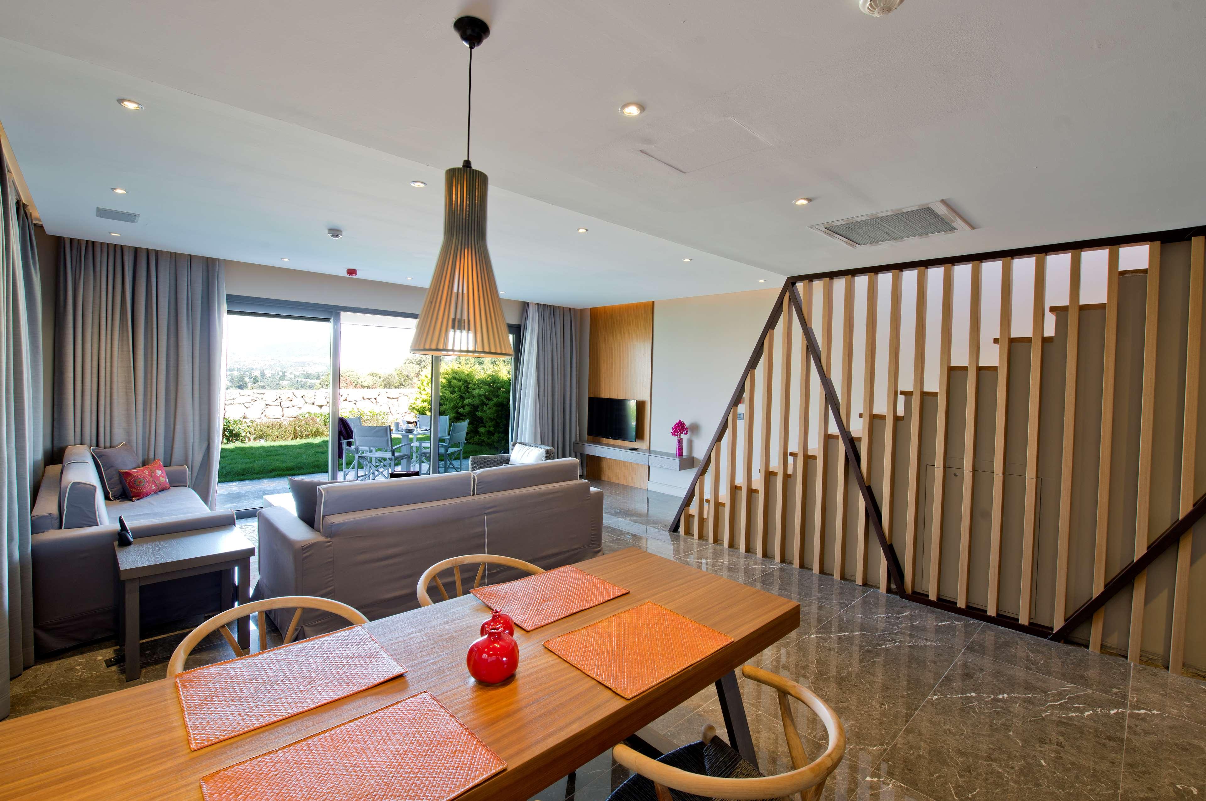 Villa Two Bedrooms Two Bathrooms