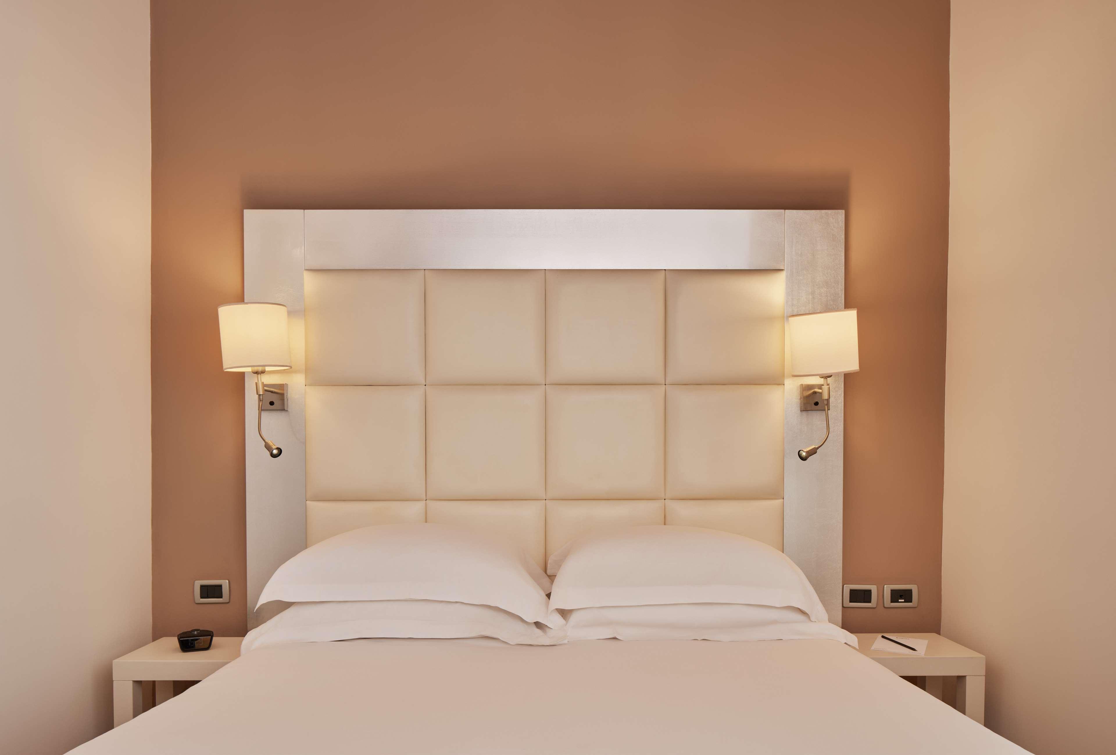 Double Guest Room Queen Bed