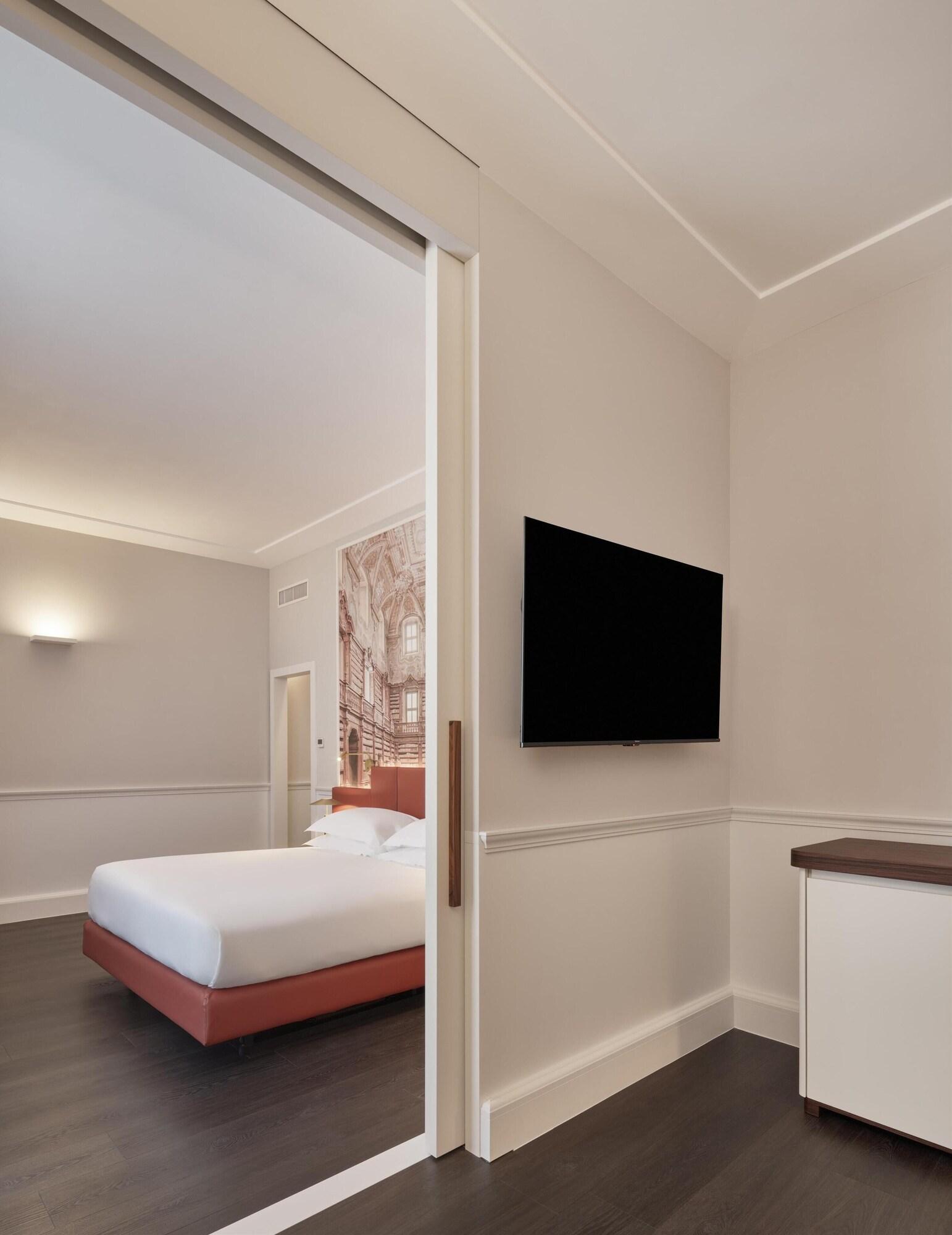 Suite Queen Size Bed