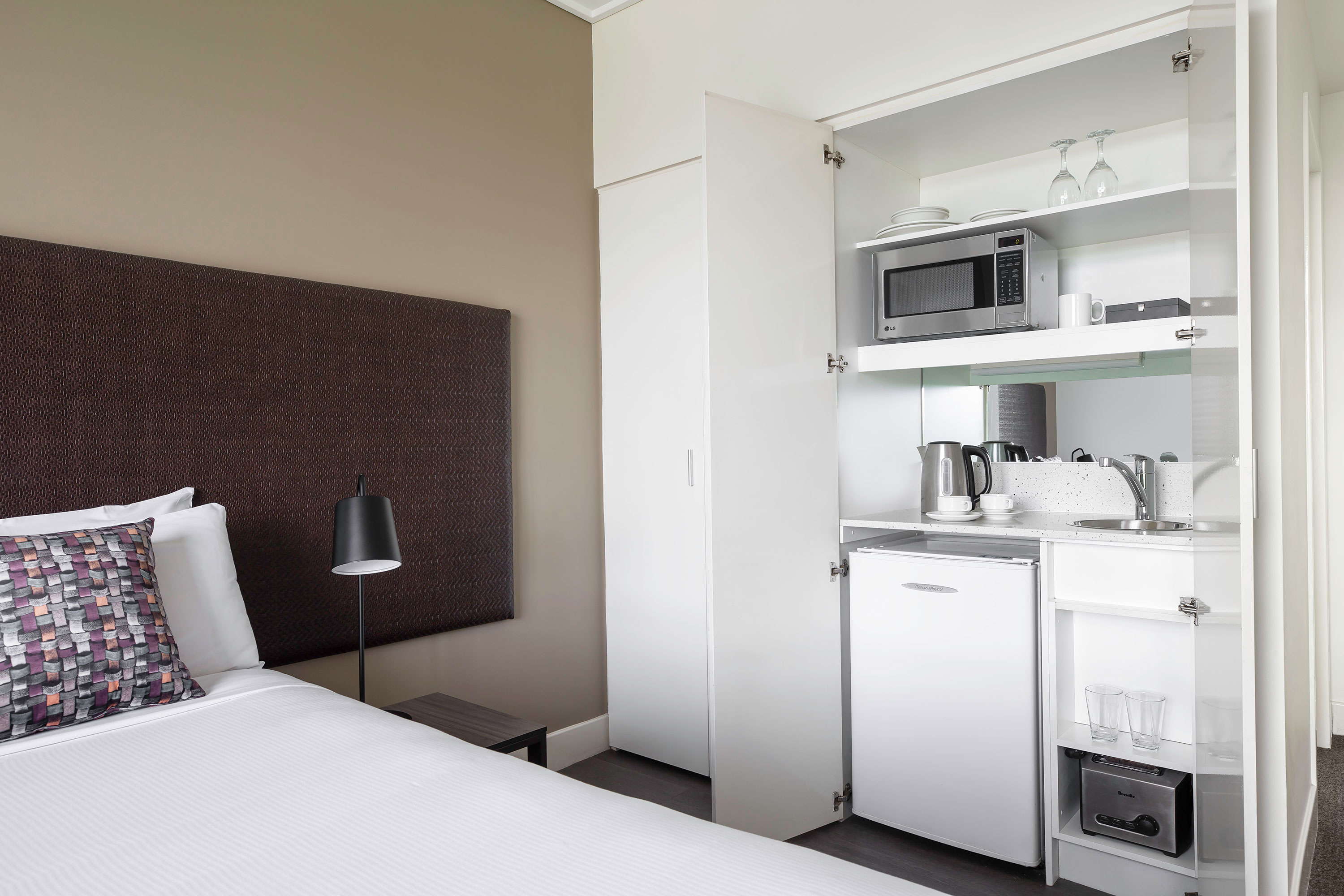 Studio King Size Bed