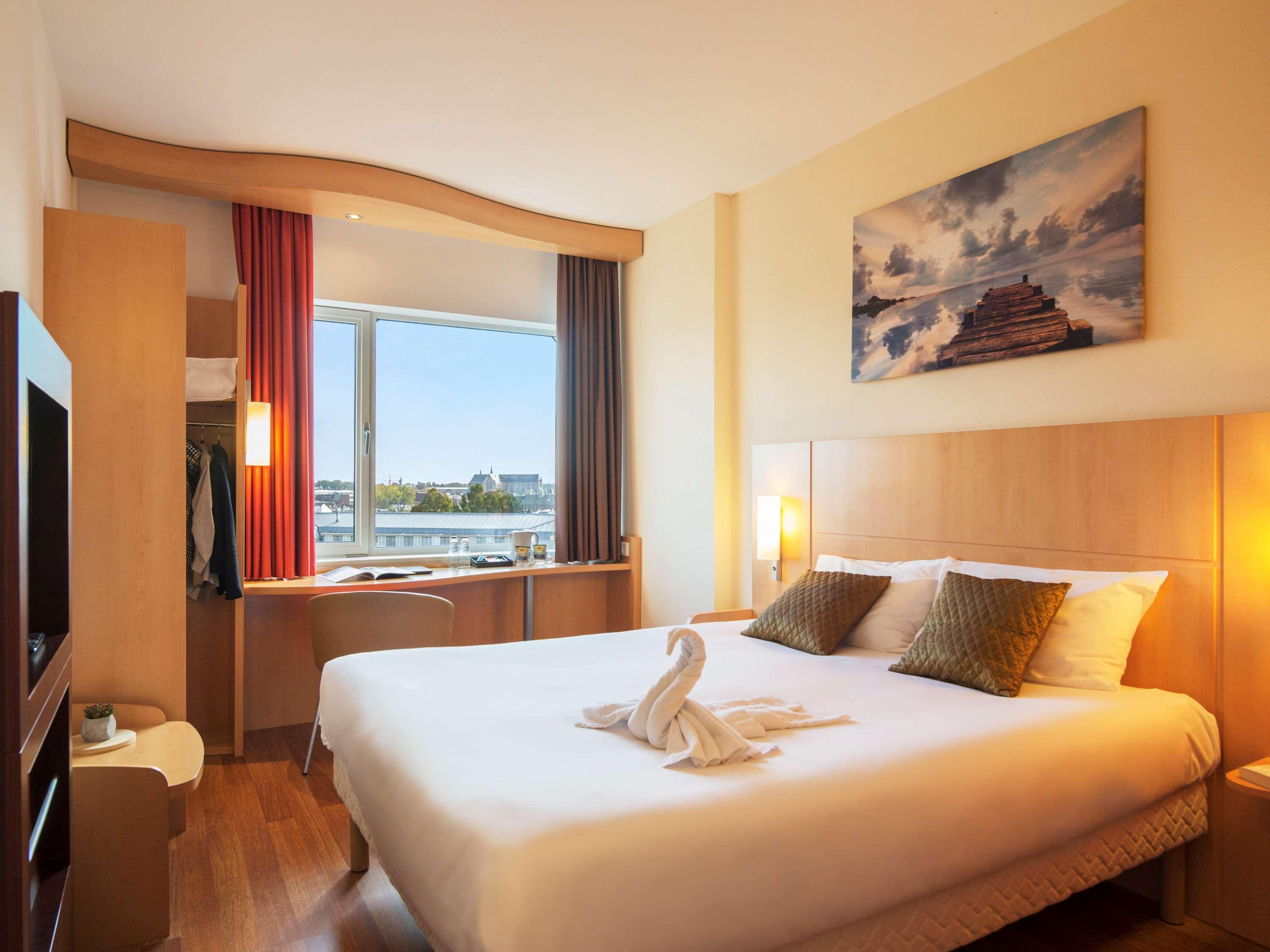 Double Premium City View