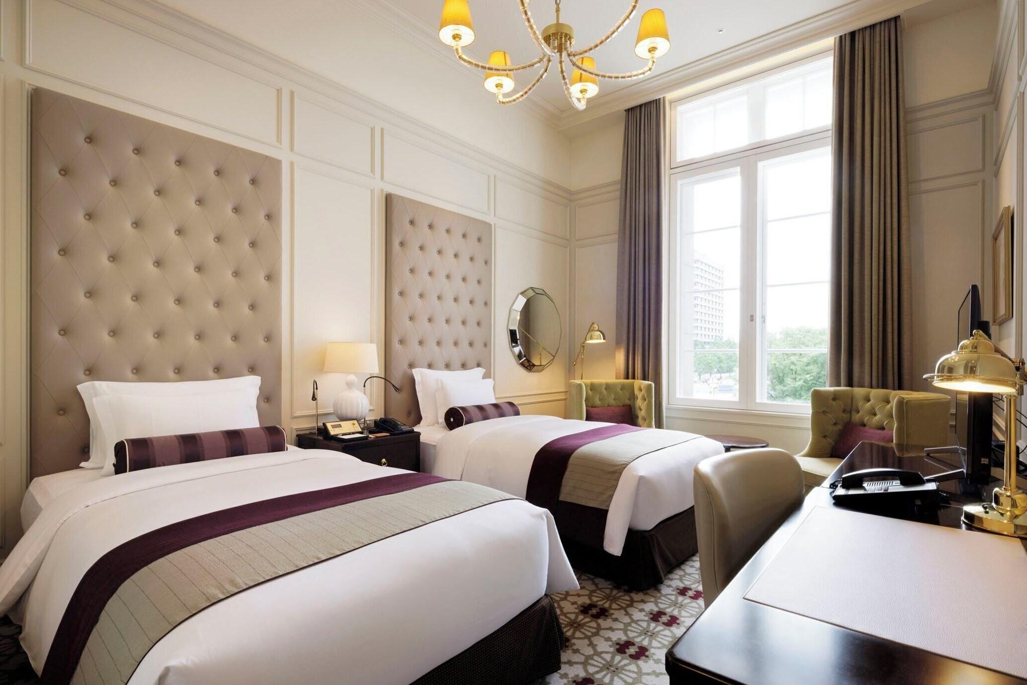 Twin Superior with Views