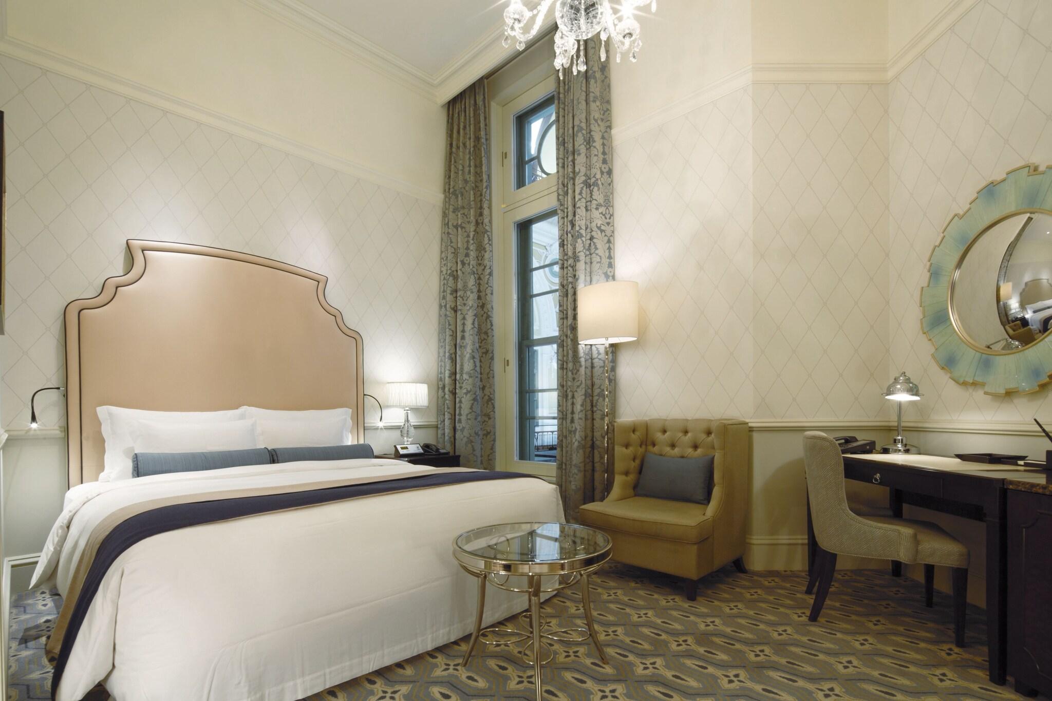 Double King Bed Non Smoking