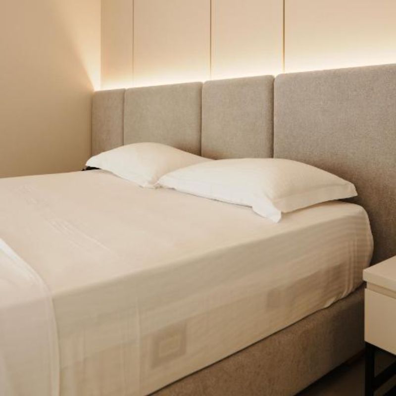 Double Deluxe One Bed