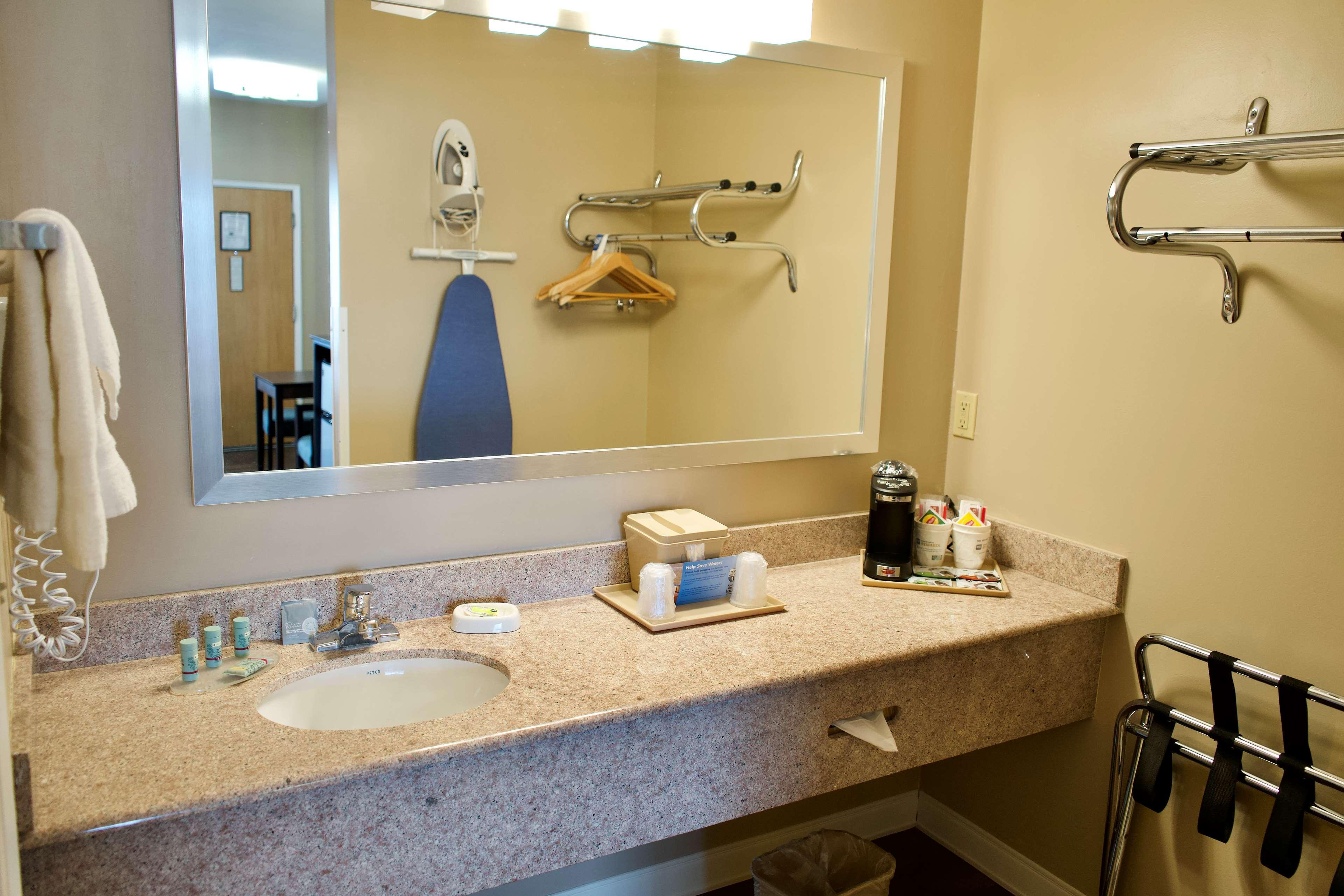 Room Two Queen Beds Non Smoking