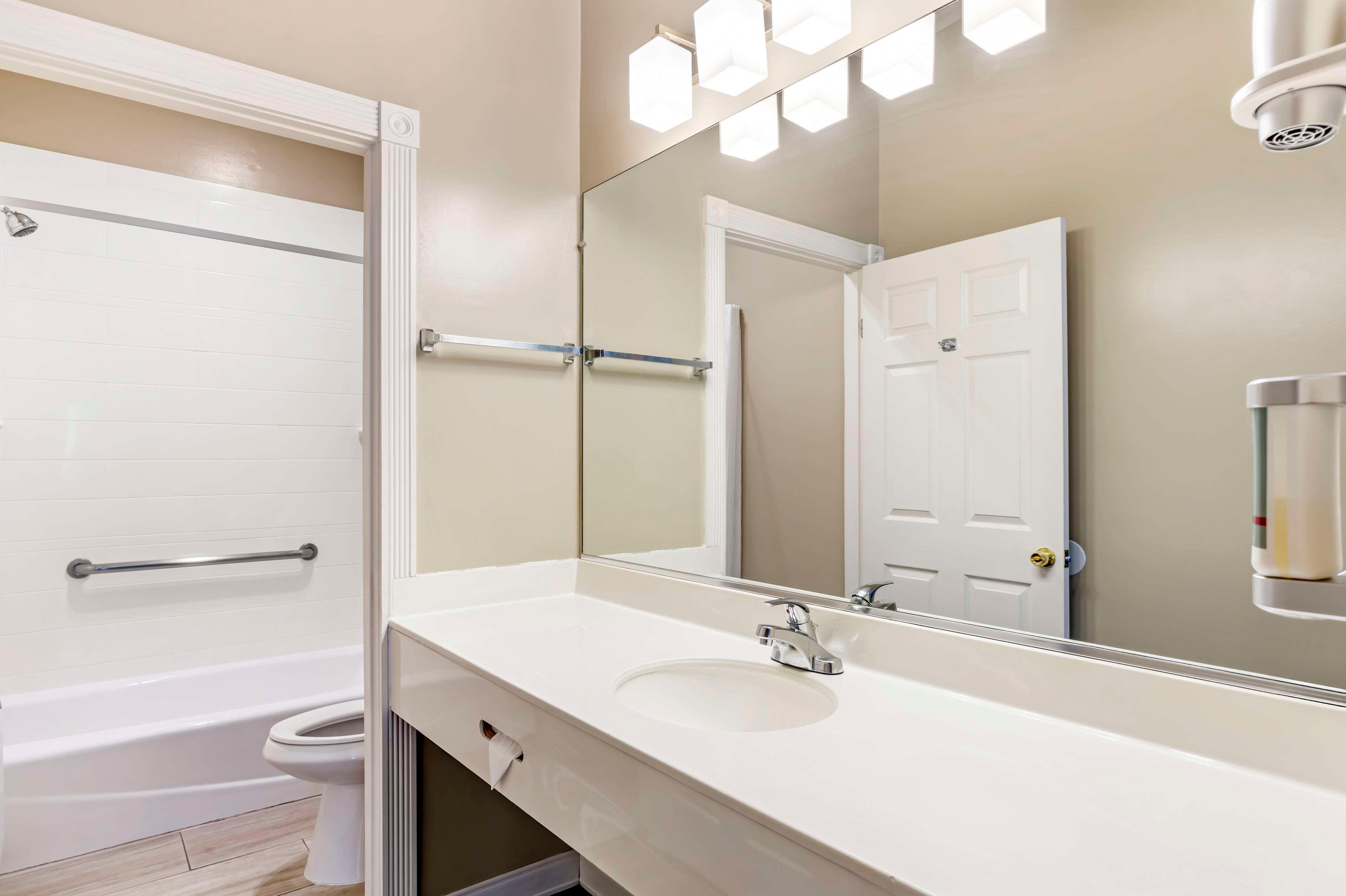 Suite Two Queen Beds