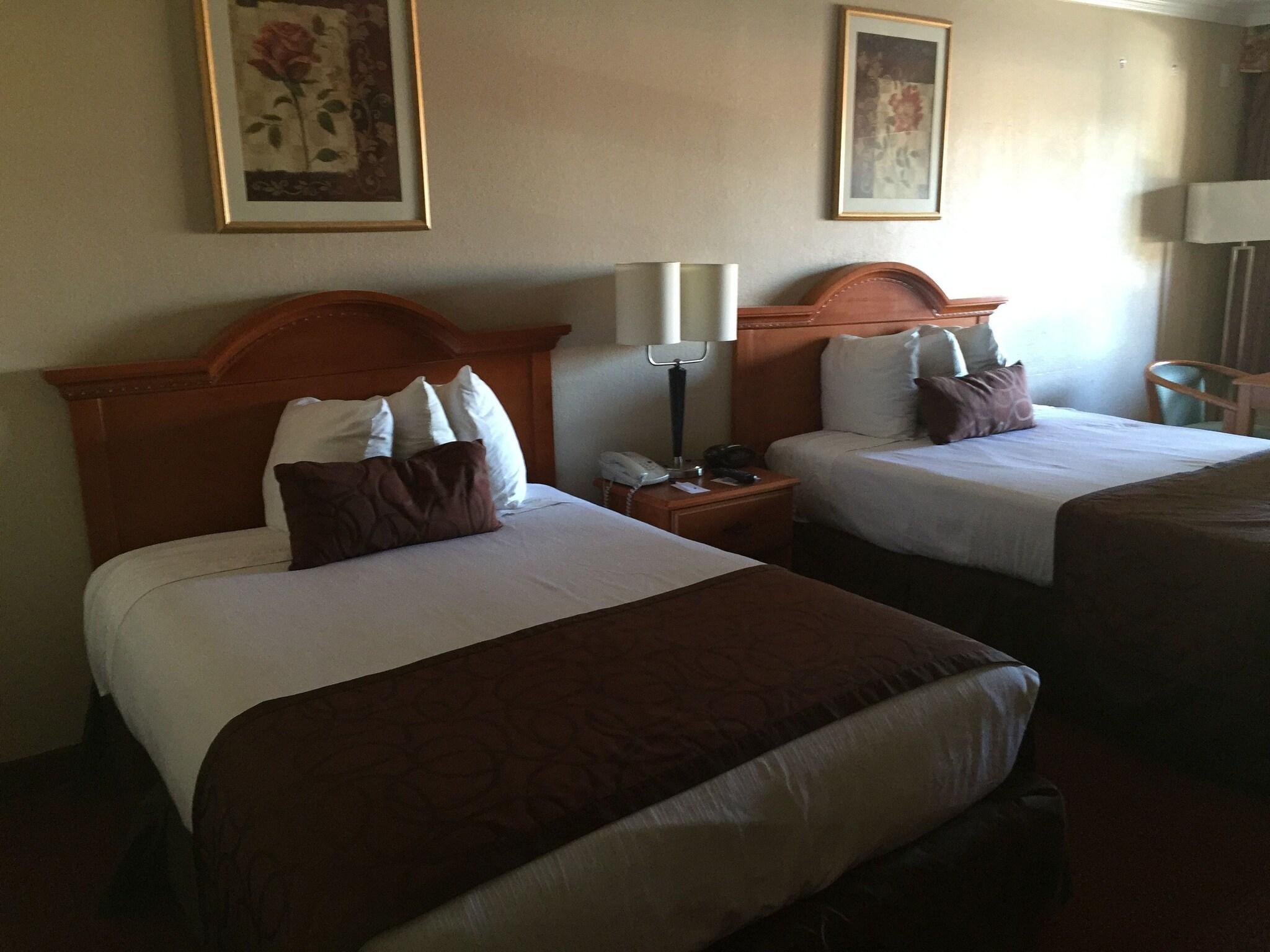 Room Two Double Beds