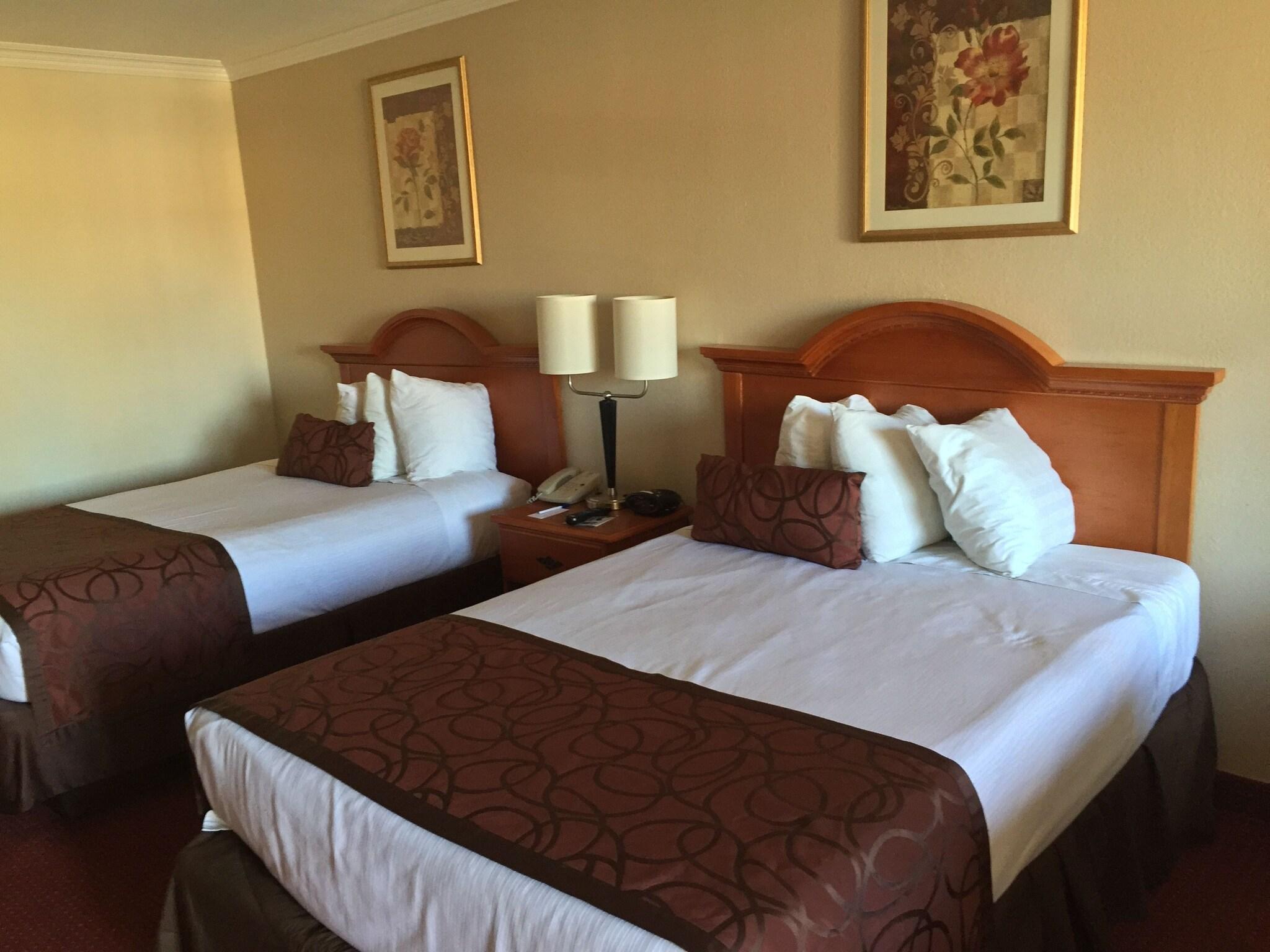 Room Two Double Beds