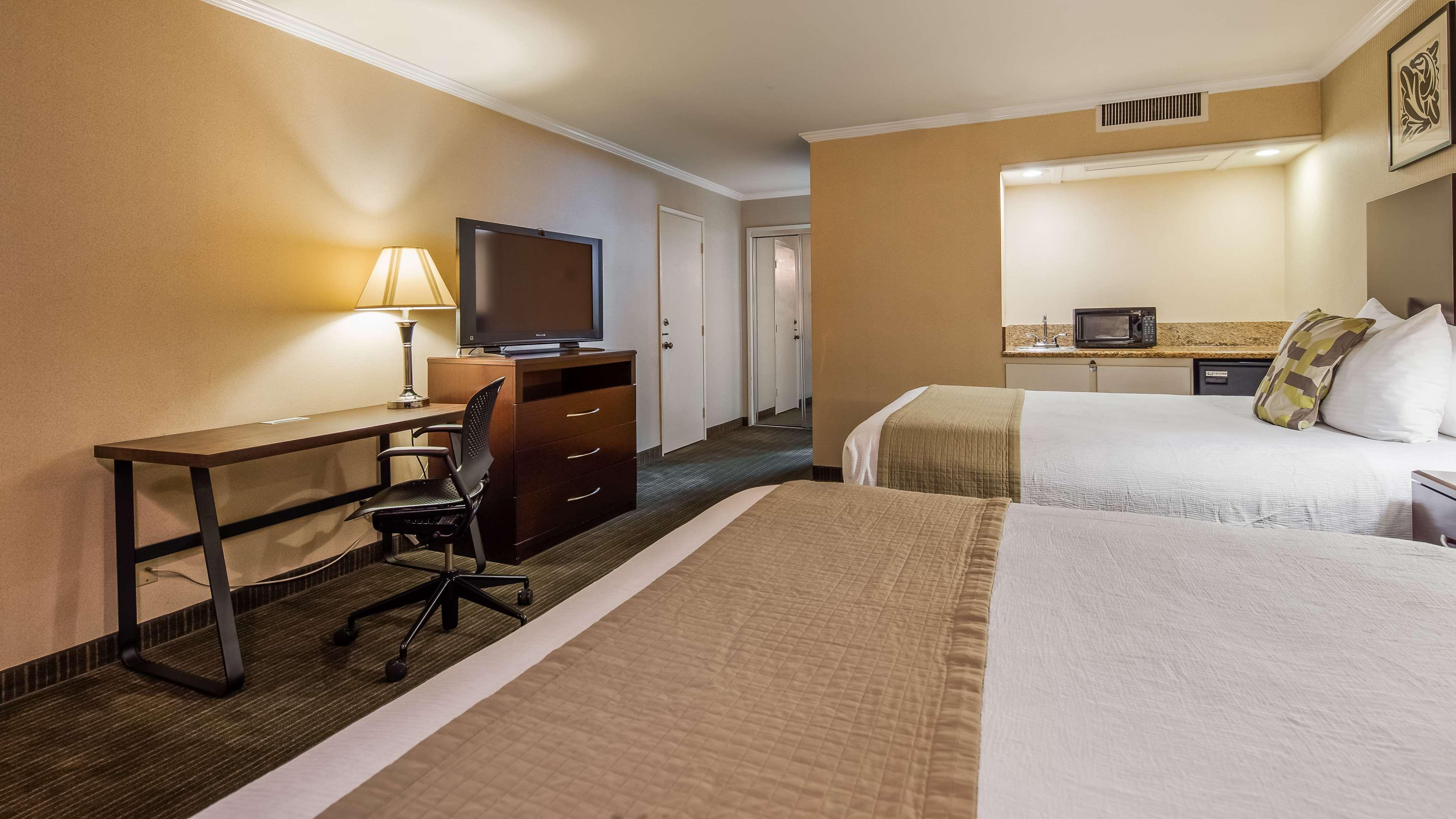 Room Two Queen Beds Non Smoking