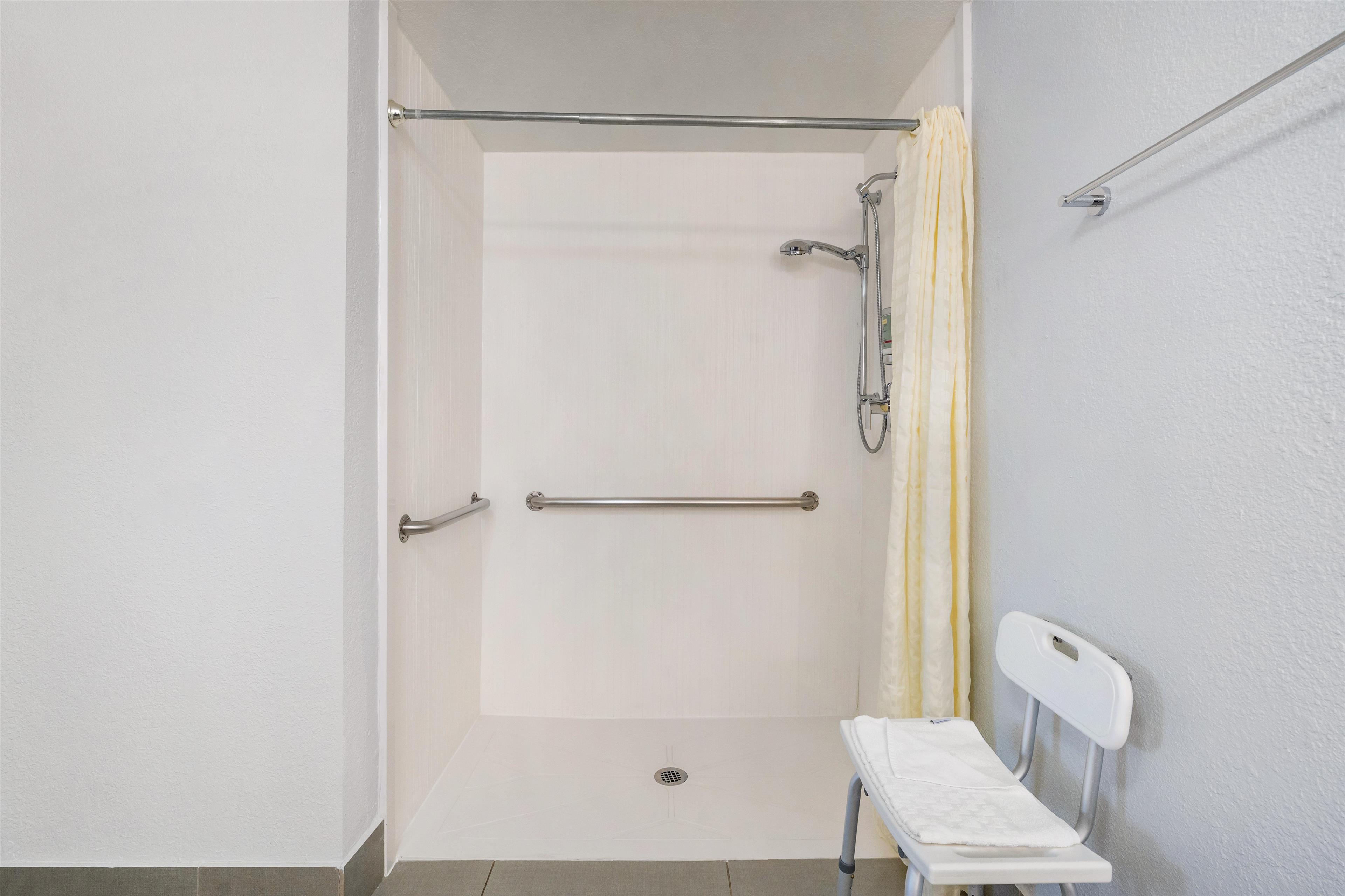 Room King Bed Non Smoking