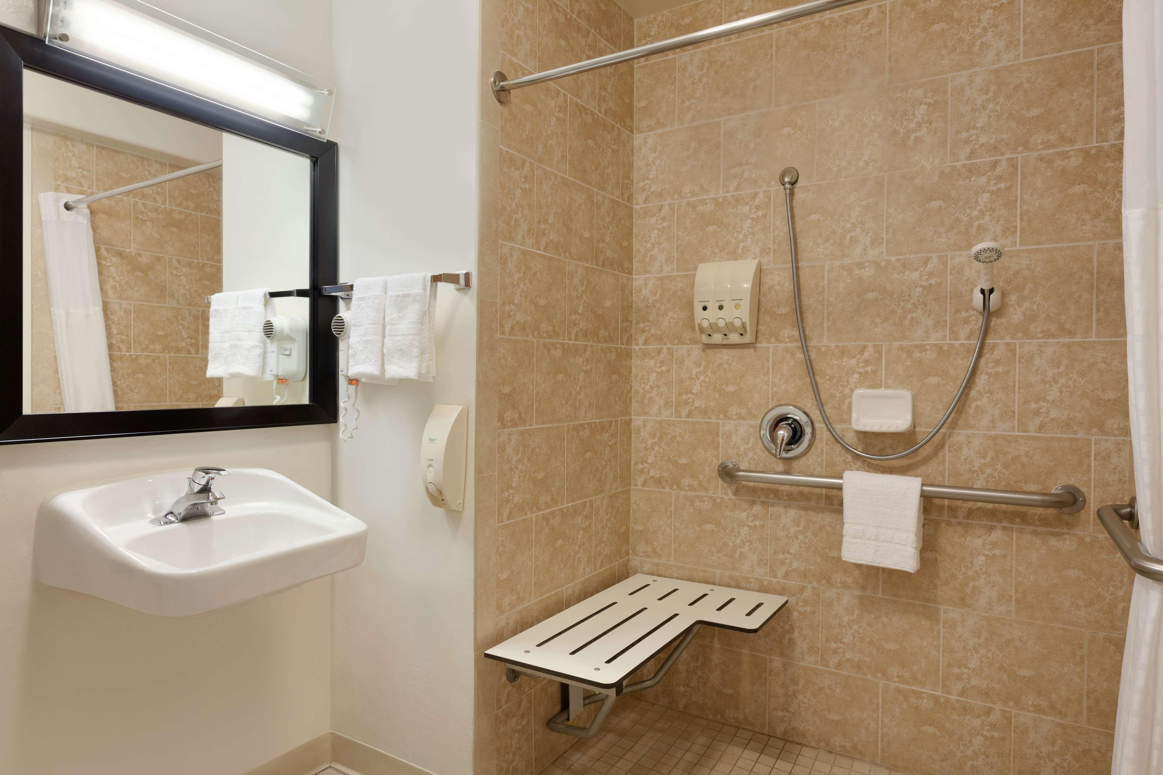 Room Queen Bed Non Smoking