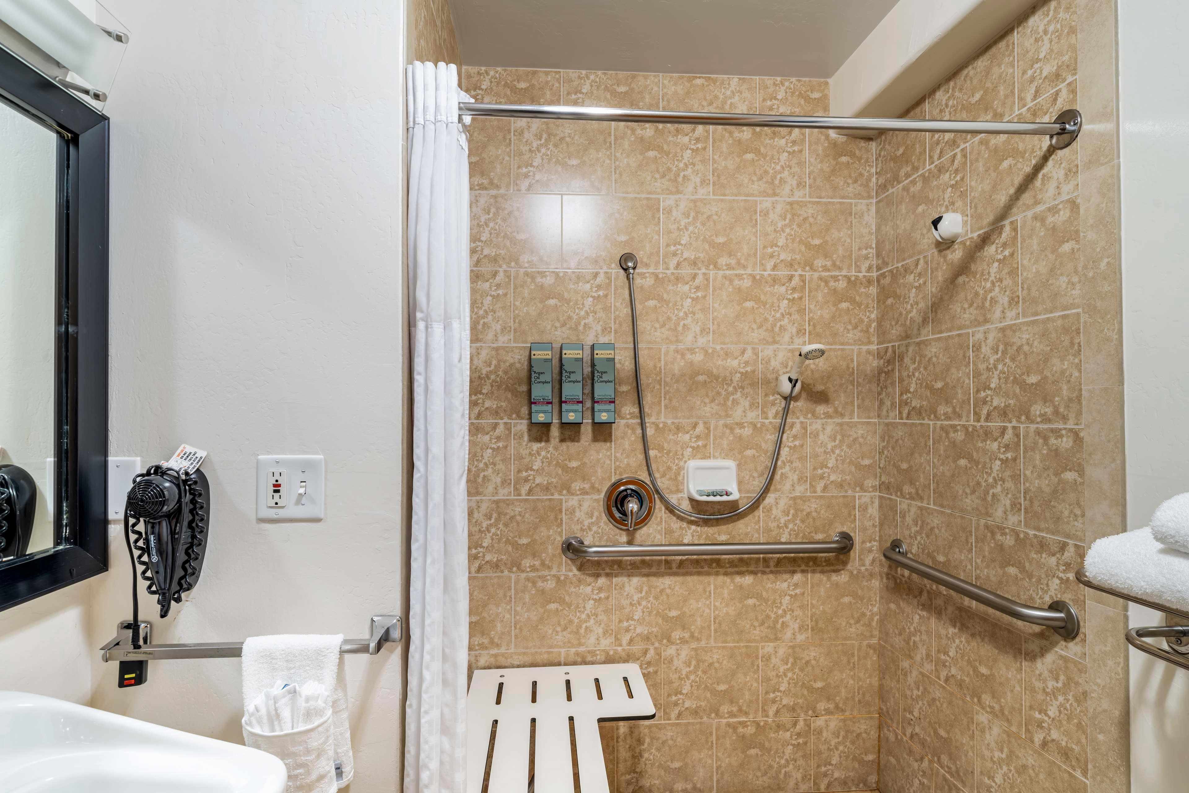 Room King Bed Non Smoking