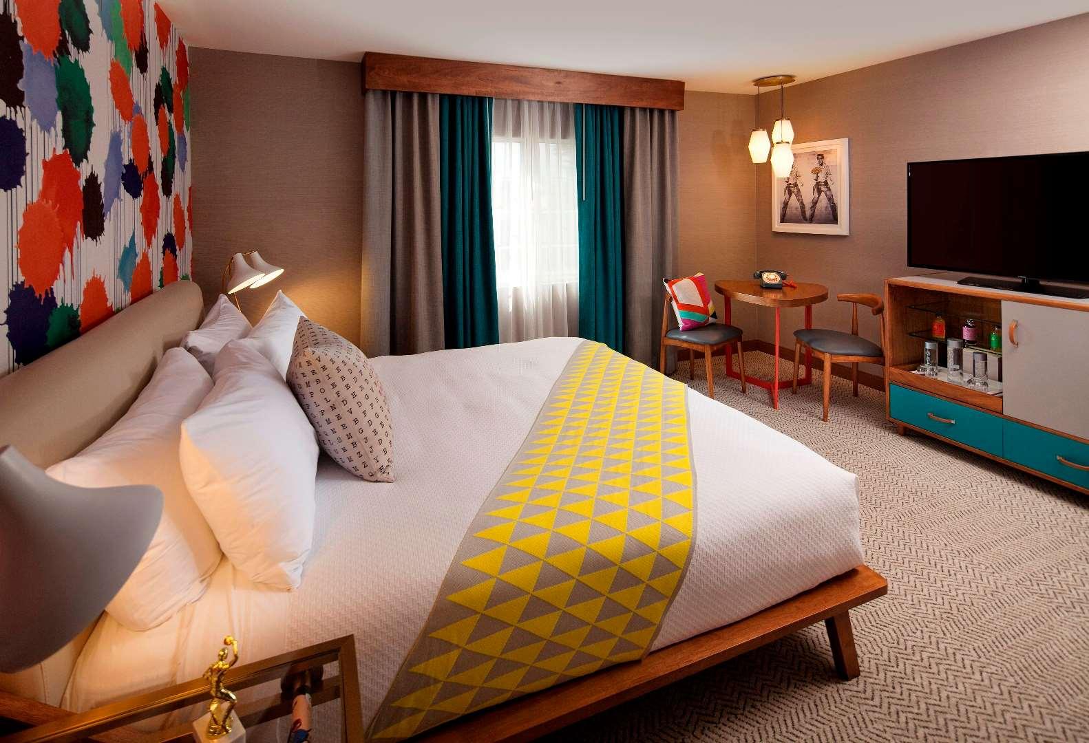 Double City View King Bed