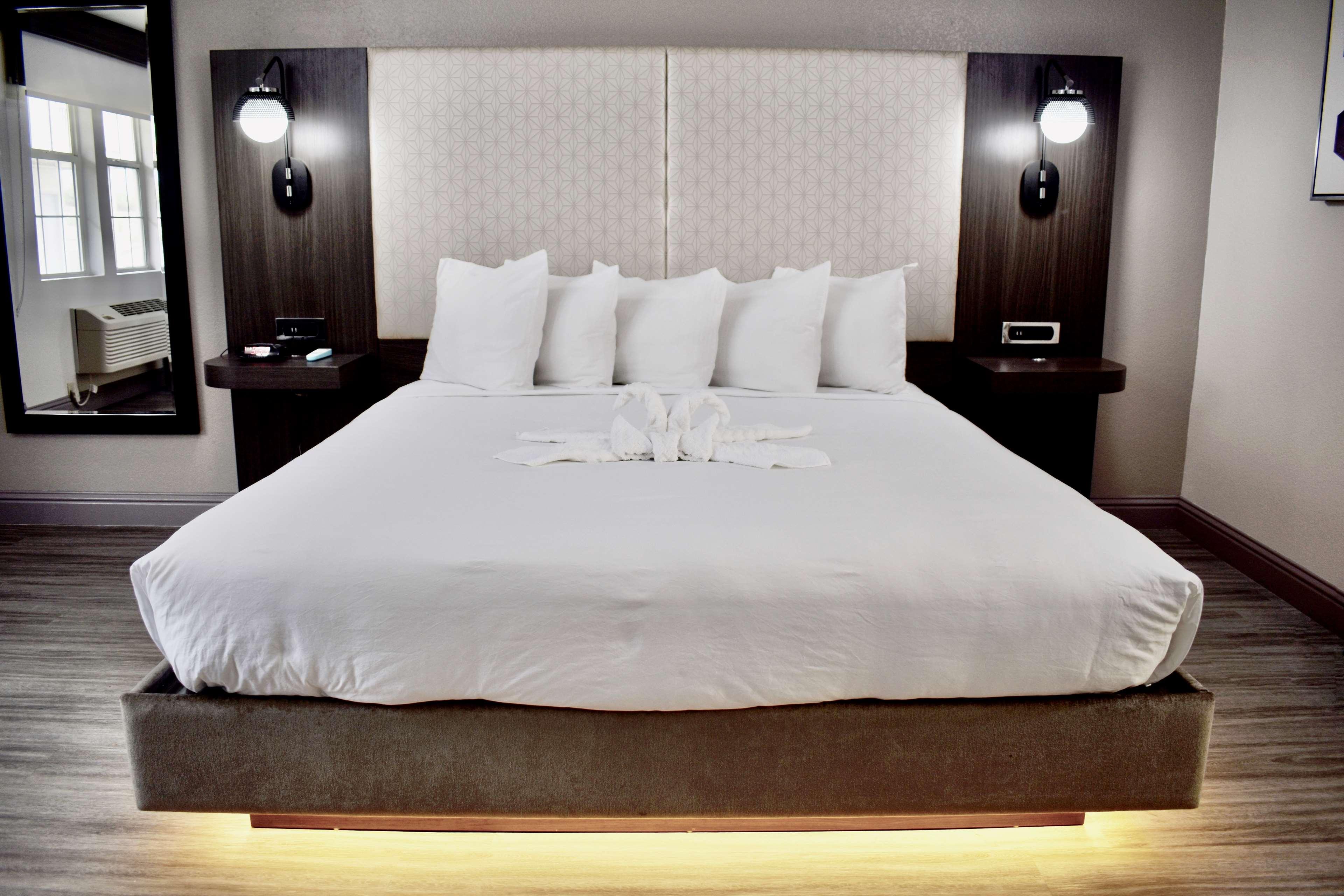 Room Two Double Beds