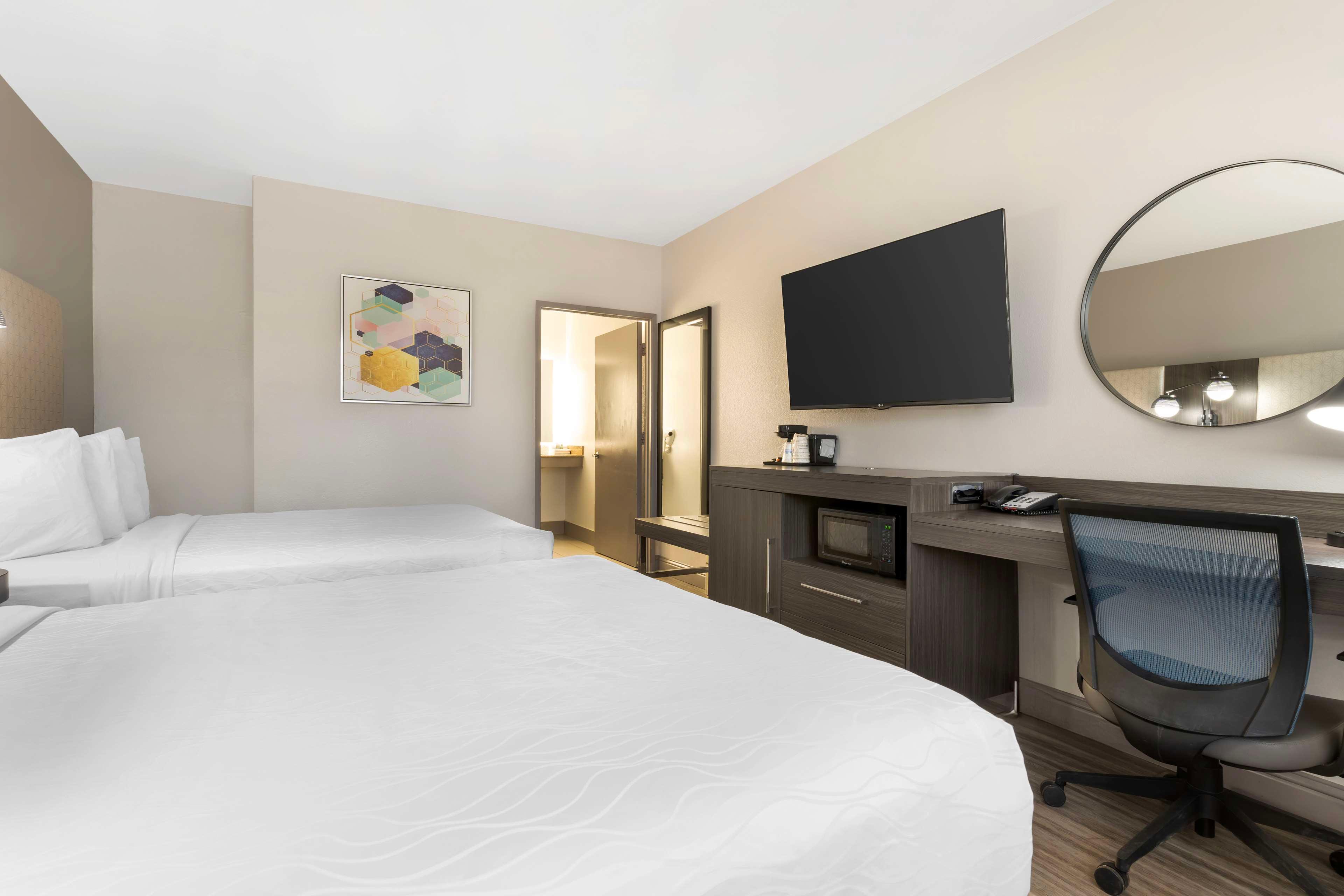 Room Two Double Beds