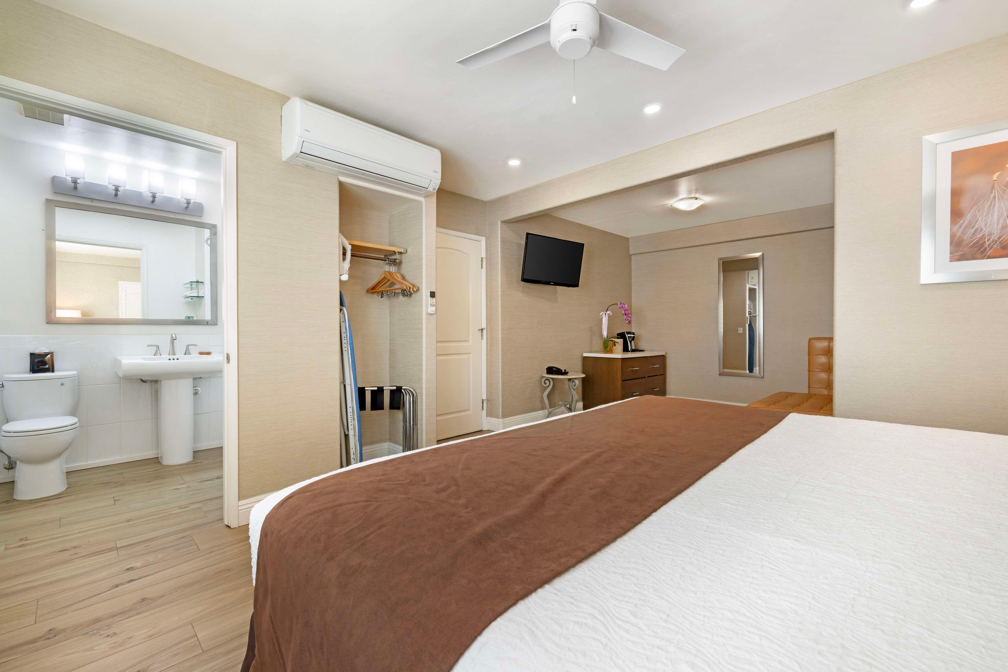 Room King Bed Non Smoking