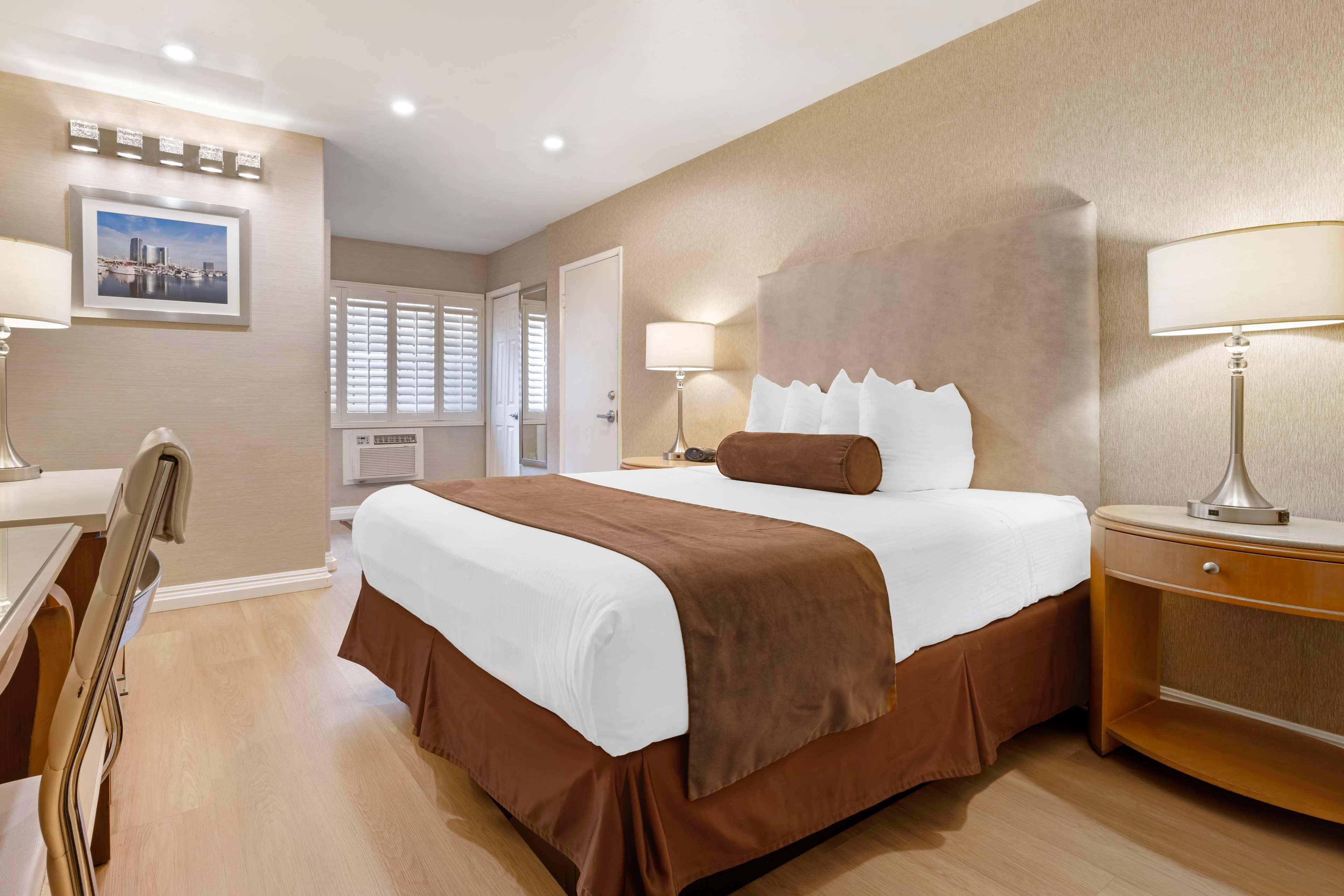 Room Queen Bed Non Smoking