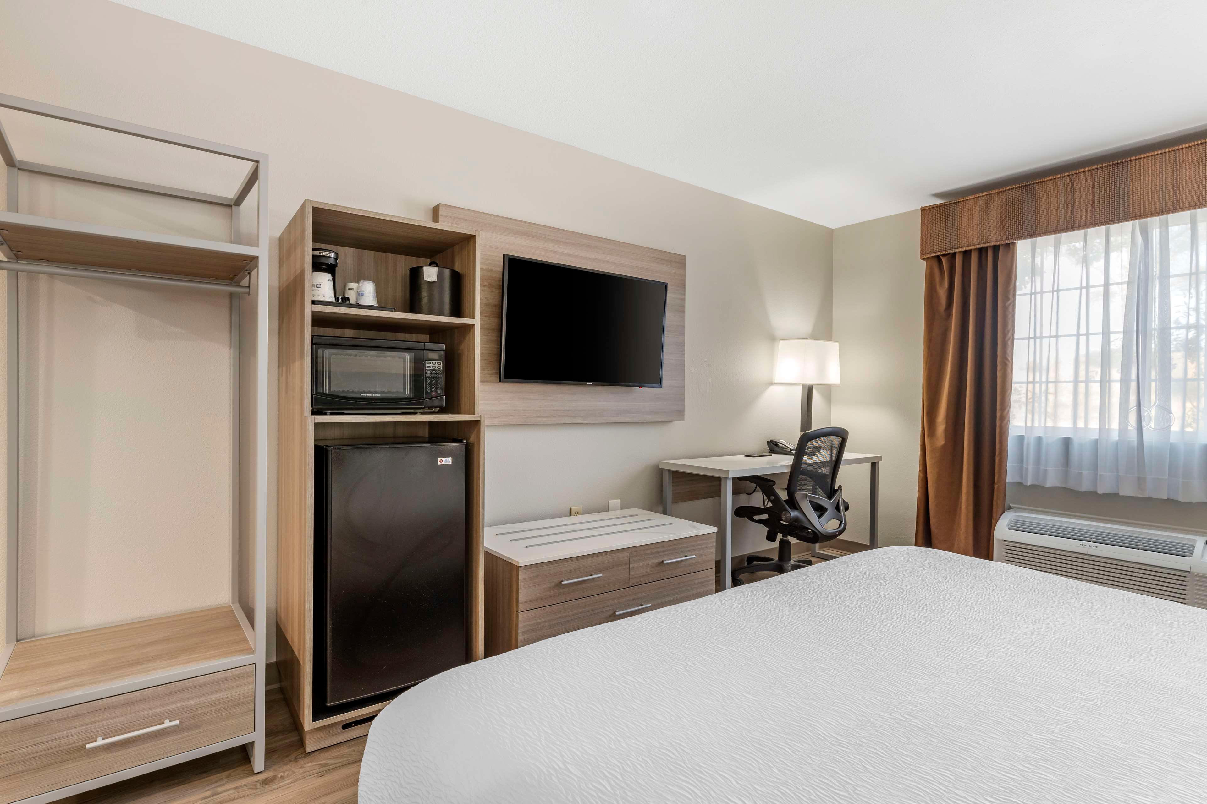 Double Accessible King Size Bed