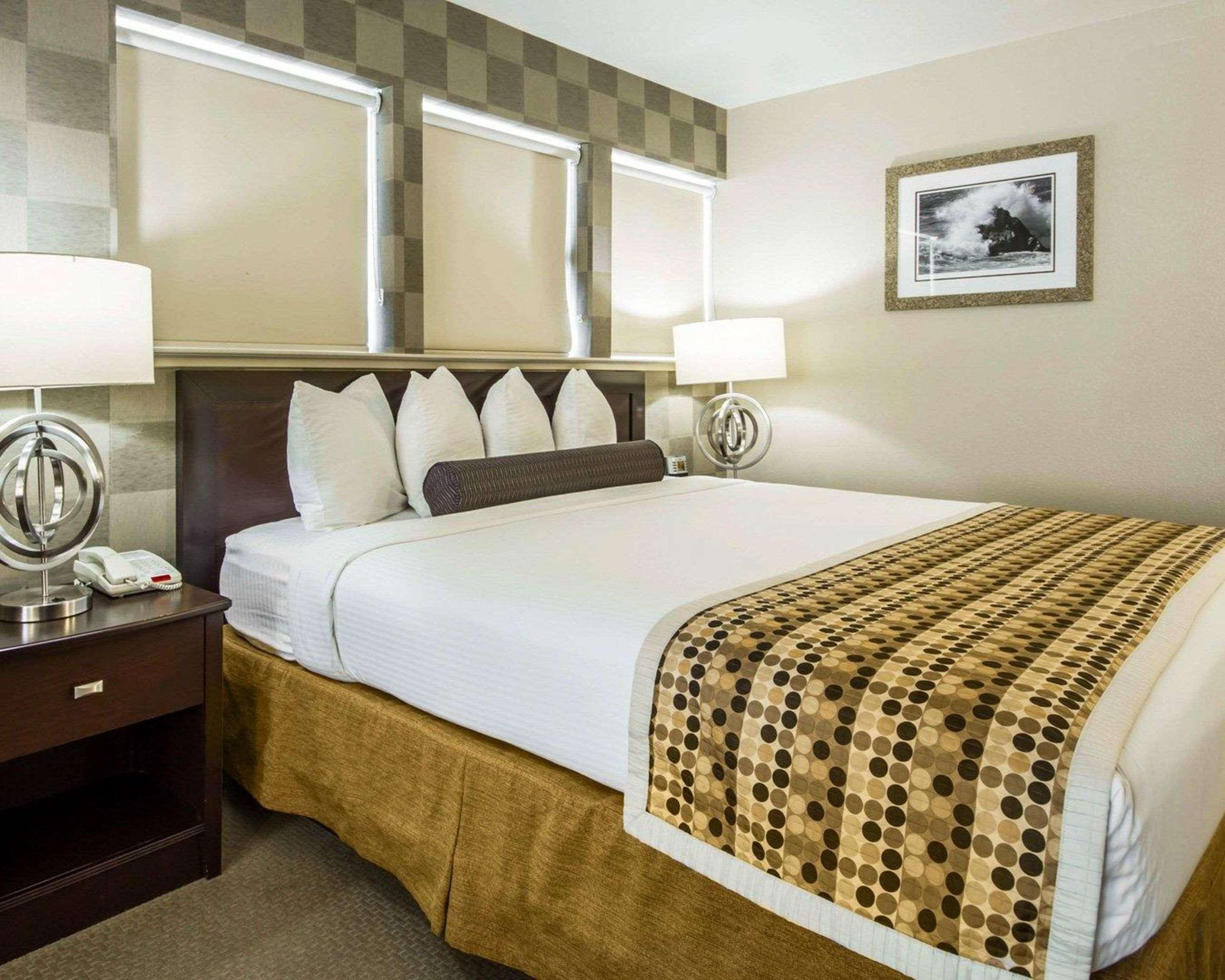 Double King Bed Non Smoking