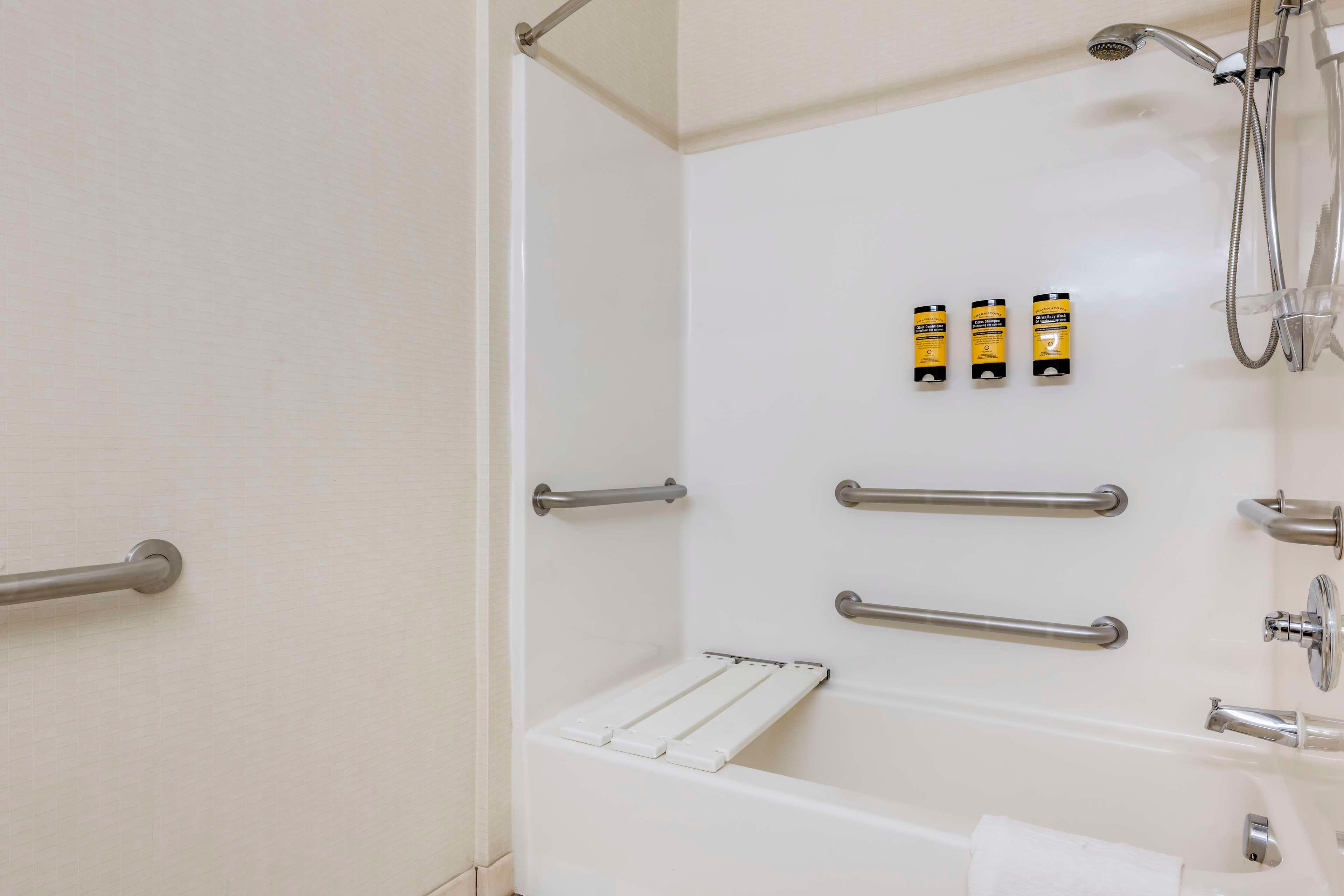 Double Queen Bed Non Smoking