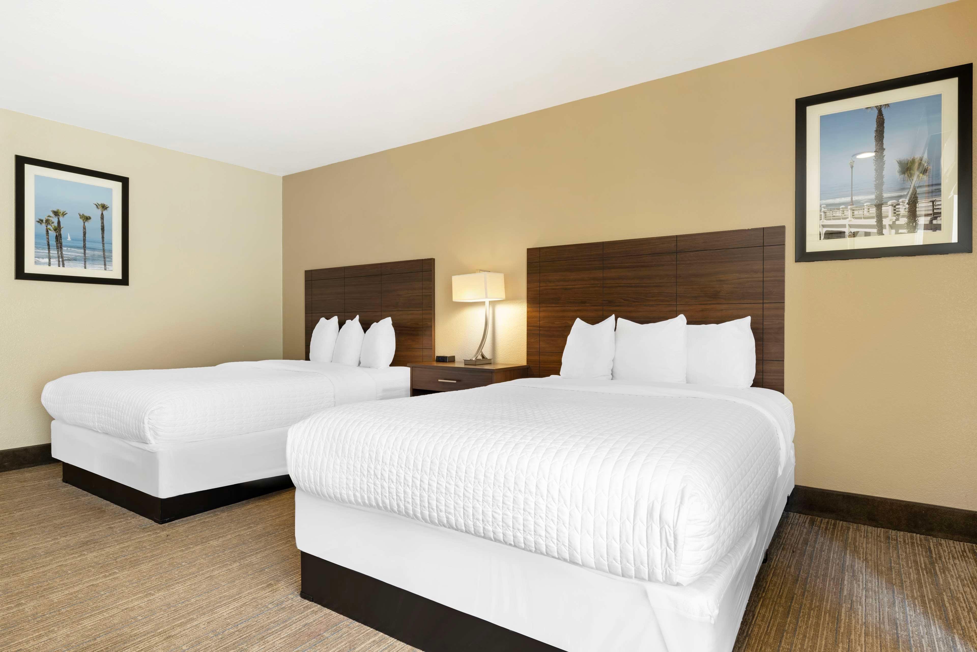 Room Two Double Beds Non Smoking