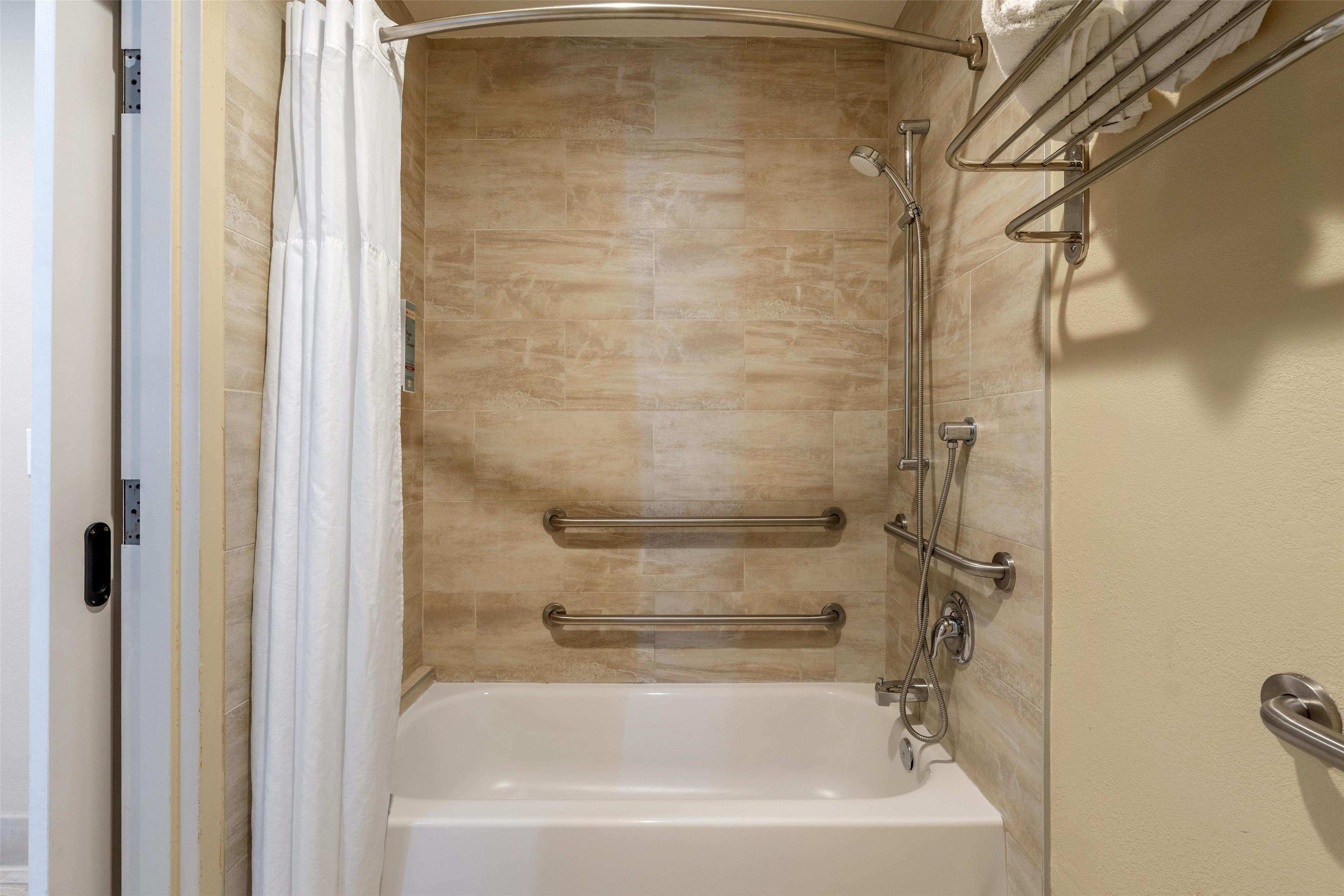 Double Accessible