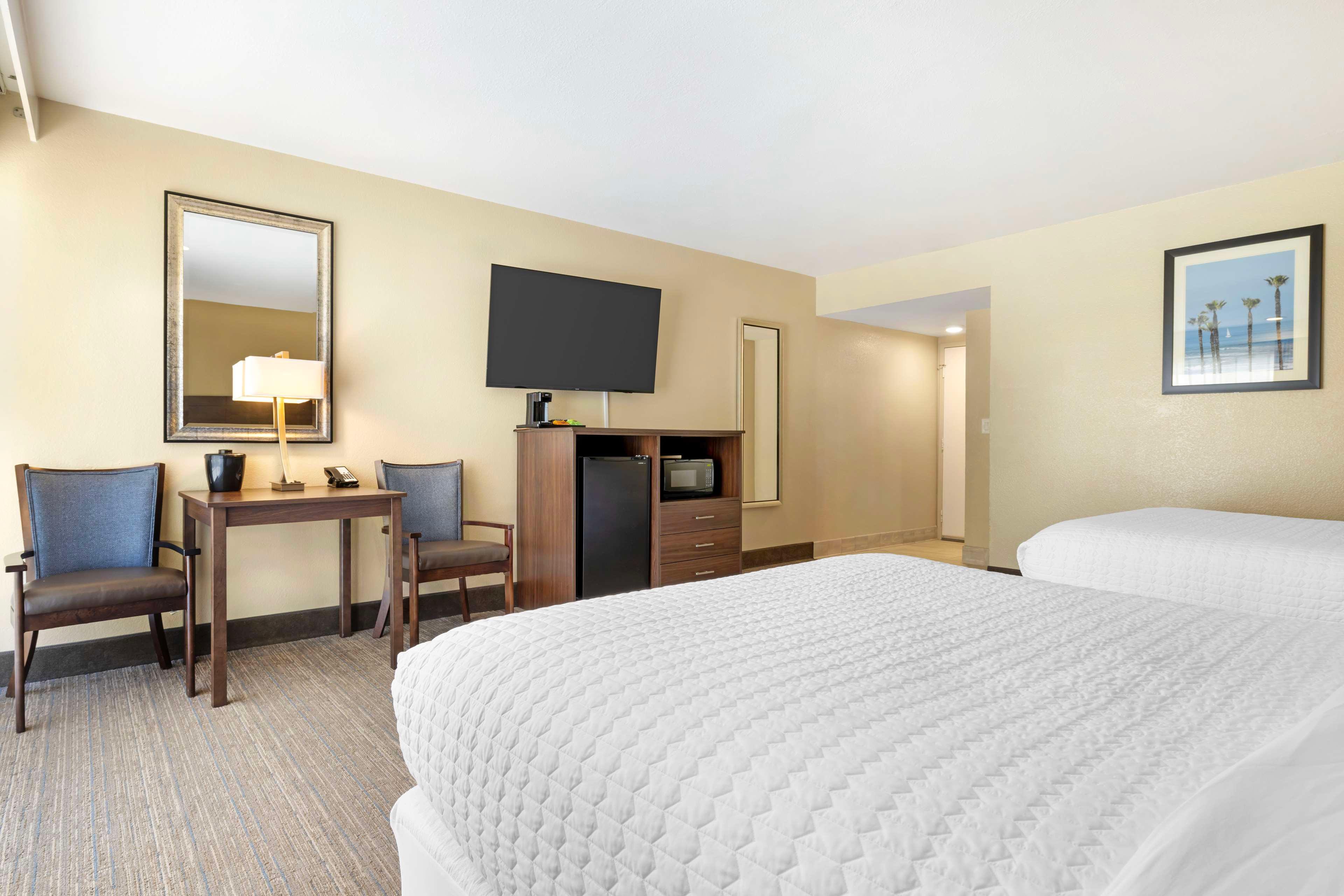 Double Two Queen Beds