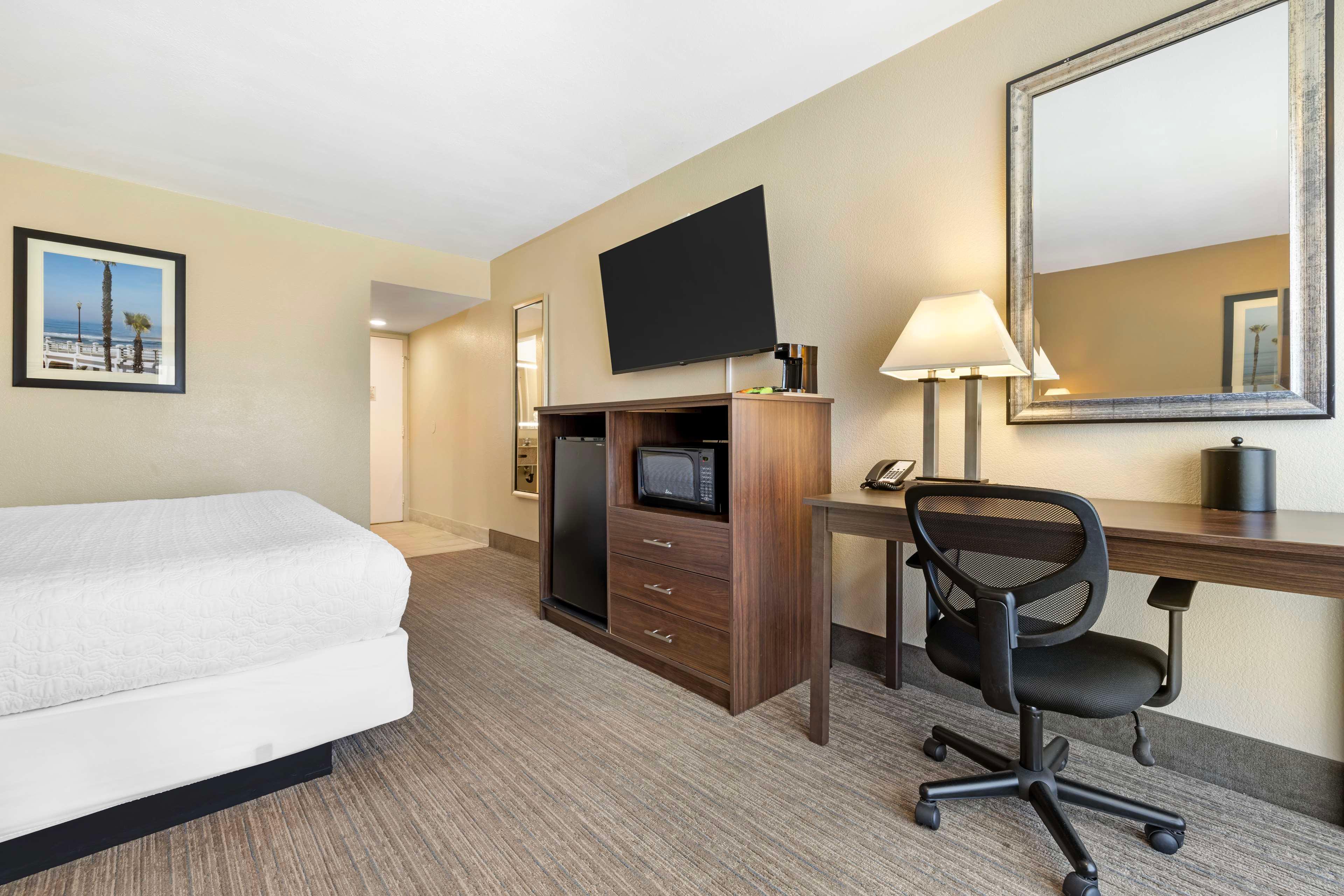 Room King Bed Non Smoking