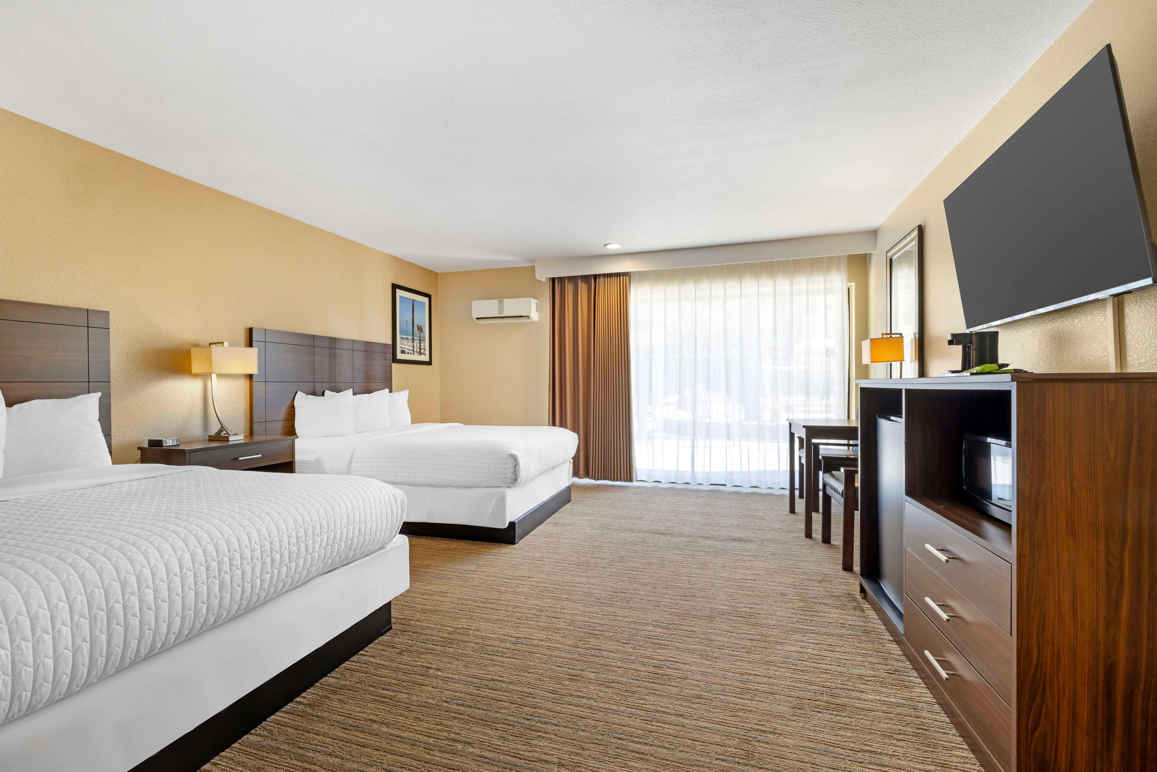 Room Two Double Beds Non Smoking