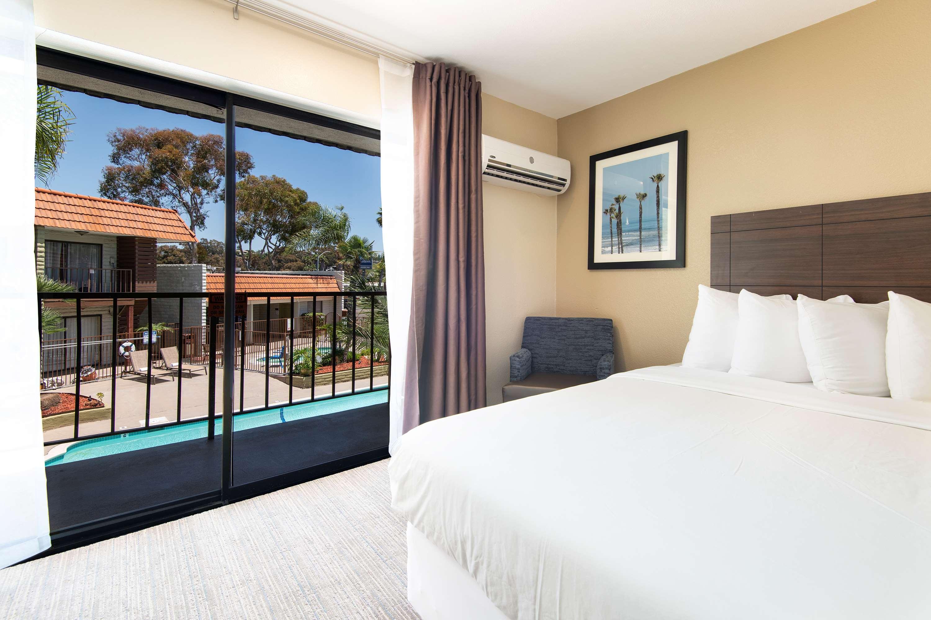 Room King Bed Non Smoking