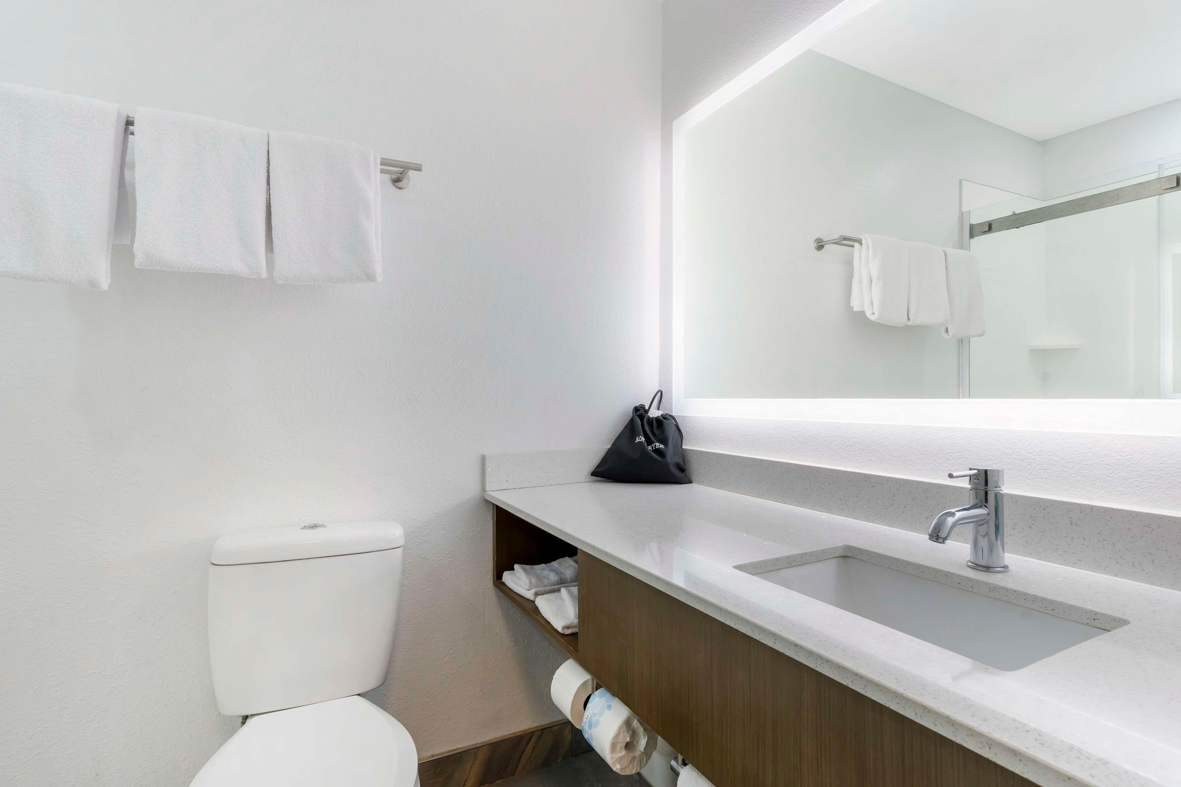 Suite Two Queen Beds